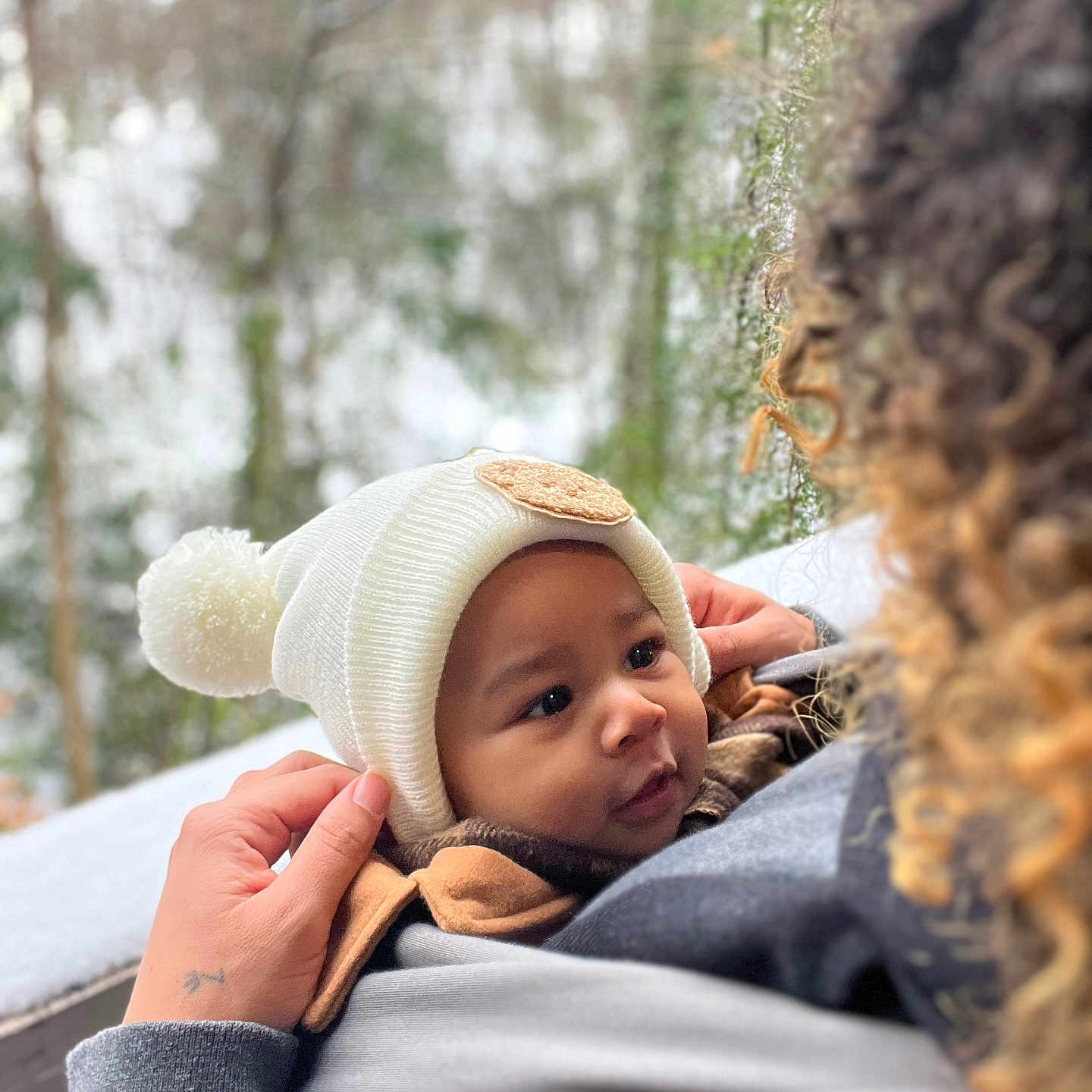 Akiko is registered to the contest to win money with this photo: baby, beanie, blanket, bodypart, bonnet, cap, clothing, face, finger, hand, happy, hat, head, knitwear, newborn, person, photography, portrait, smile, sweater