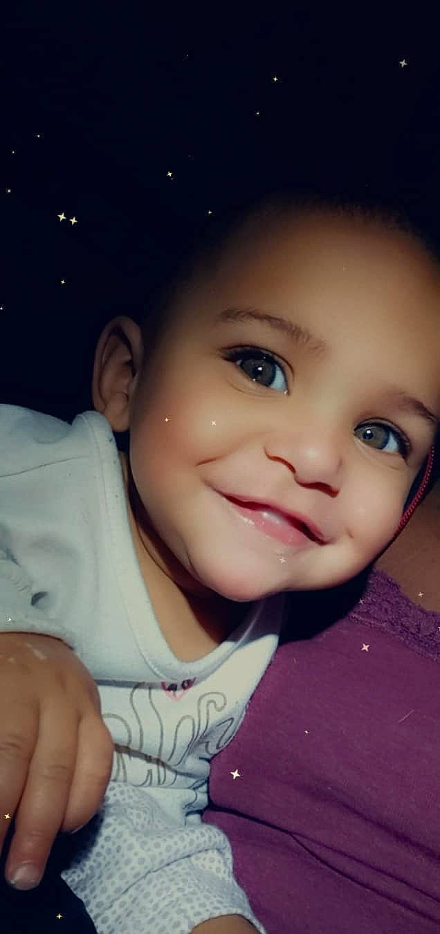 A'Kyra is registered to the contest to win money with this photo: cheek, chin, ear, eye, eyebrow, eyelash, flash_photography, forehead, hair, happy, iris, jaw, joy, lip, mouth, neck, nose, person, skin, sleeve