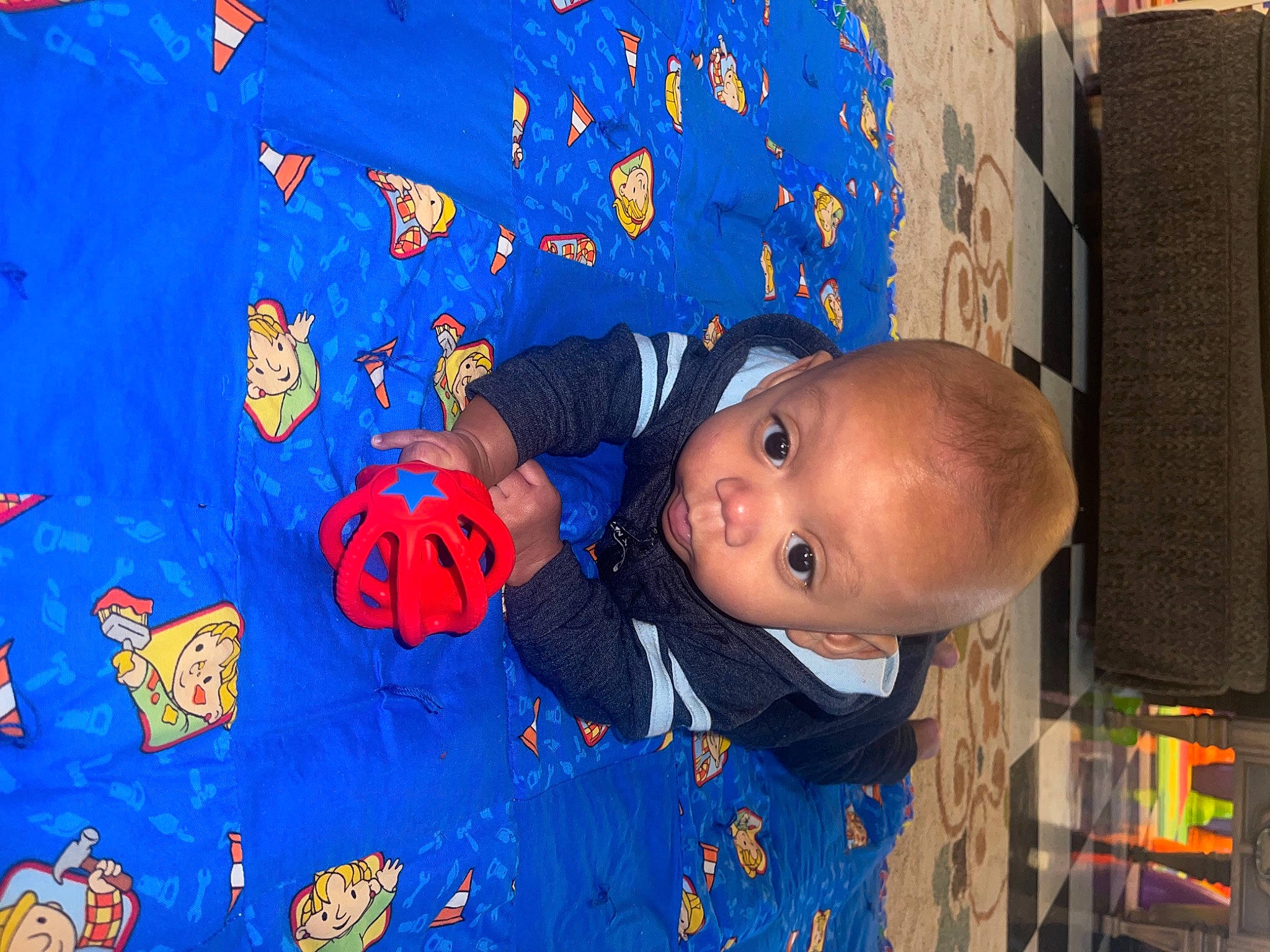 Kingston joined the competition — help win amazing prizes! art, azure, baby, blue, design, electric_blue, fun, happy, head, leisure, orange, paint, pattern, person, purple, smile, space, textile, toddler, wall