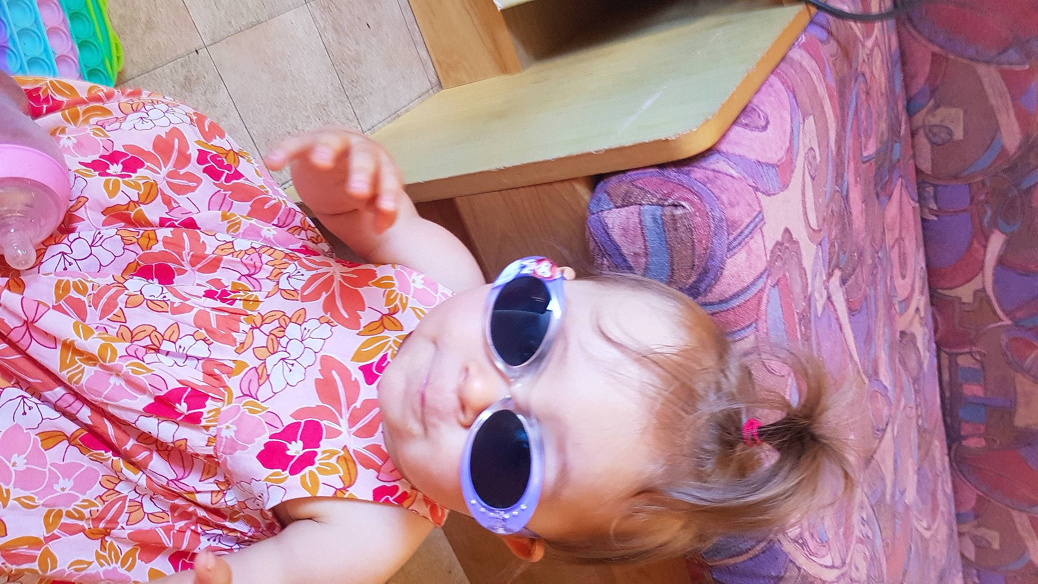 Solaya a rejoint le concours — aidez-le/la à gagner de superbes lots ! baby, ear, eyelash, eyewear, finger, fun, glasses, goggles, happy, head, lip, mouth, nose, person, pink, skin, smile, sunglasses, toddler, vision_care