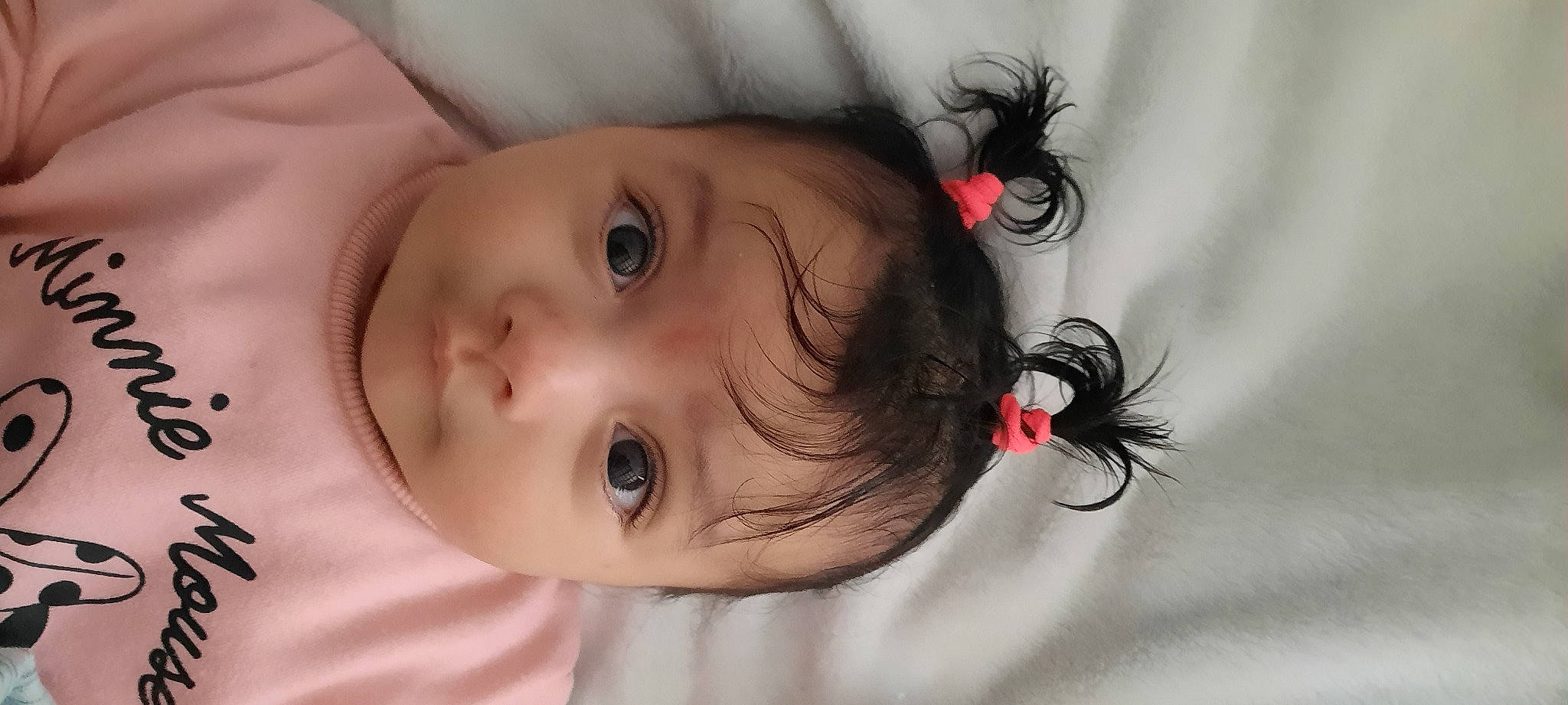 Cayla a rejoint le concours — aidez-le/la à gagner de superbes lots ! cheek, chin, dress, eye, eyebrow, eyelash, face, facial_expression, forehead, hair, hairstyle, head, human_body, lip, mouth, neck, nose, person, plant, skin