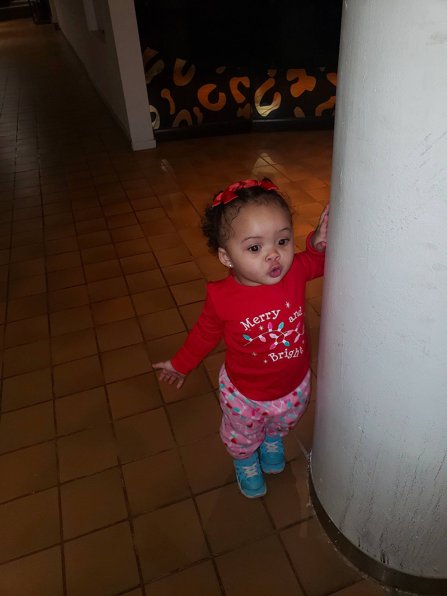 Aminah is registered to the contest to win money with this photo: cheek, child, floor, flooring, fun, head, leg, person, play, skin, smile, standing, toddler