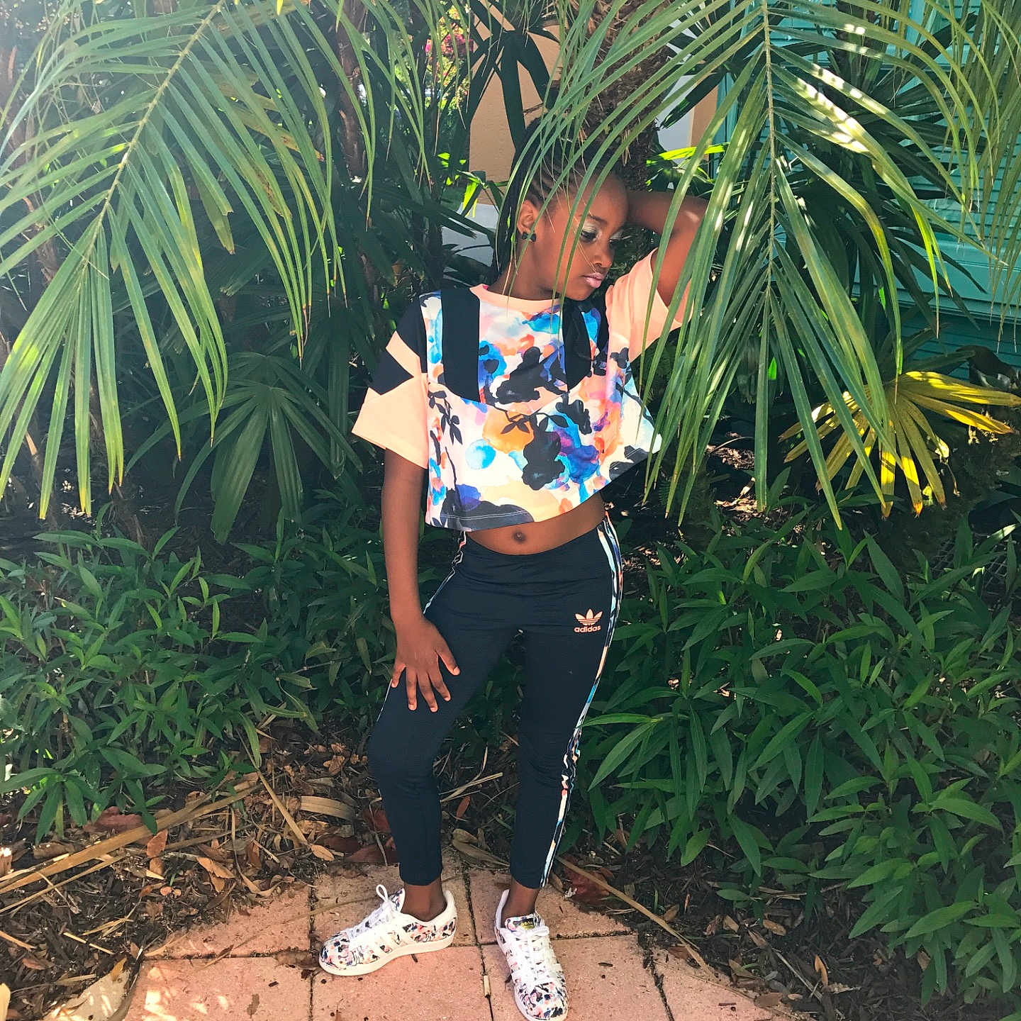 Aalyiah is registered to the contest to win money with this photo: arecales, flora, fun, grass, jungle, leaf, palm_tree, plant, recreation, tree, vacation, vertebrate