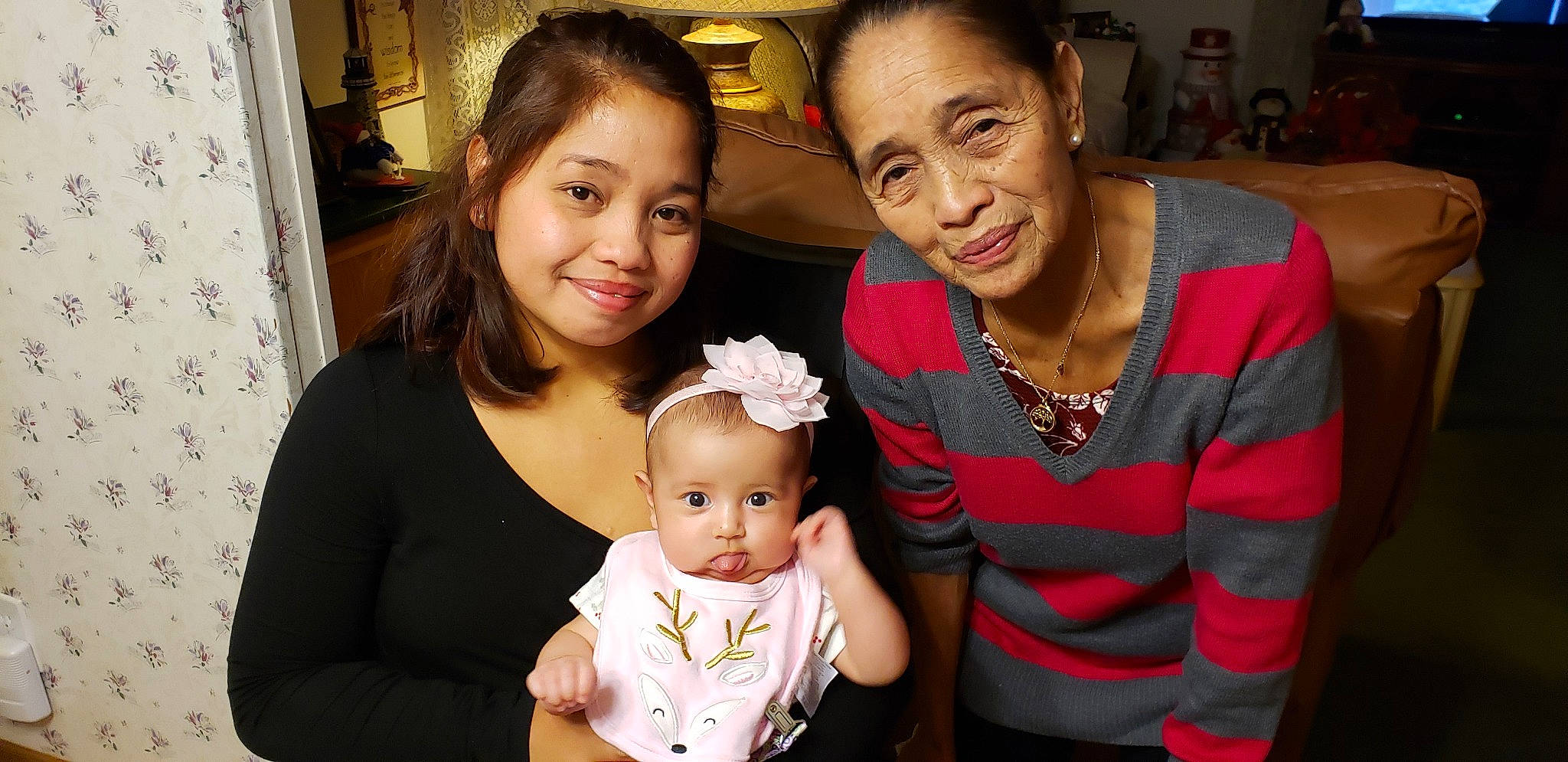 Marie is registered to the contest to win money with this photo: baby, child, daughter, event, family, grandparent, happy, joy, mother, people, person, smile, toddler