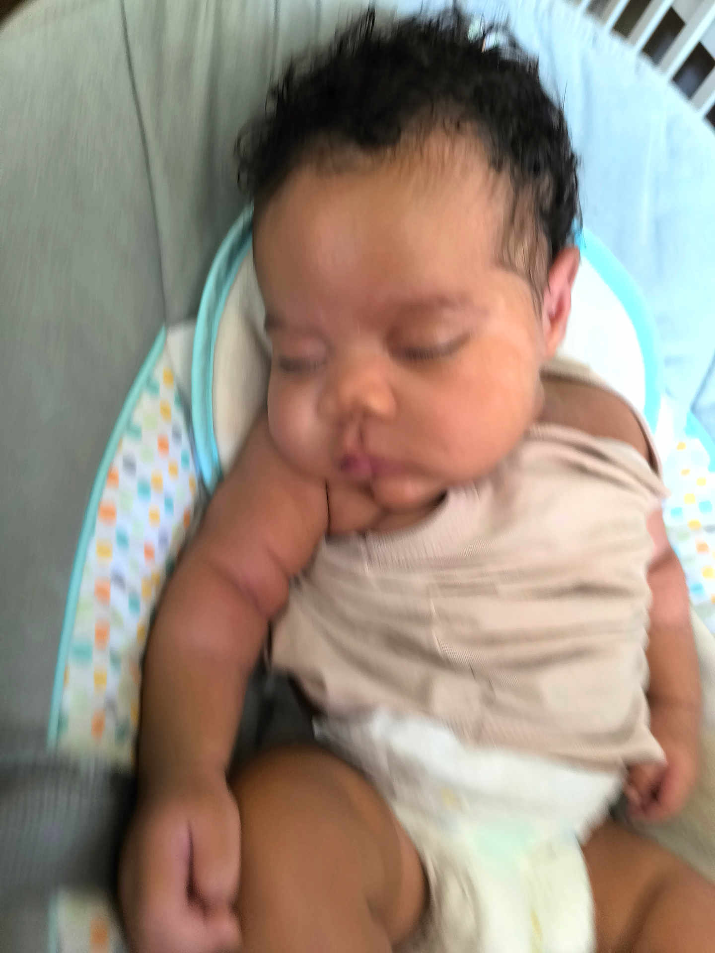éliora participe au concours pour gagner de l'argent avec cette photo : baby, sleeping, curly_hair, diaper, infant, cushion, baby_seat, clothing, peaceful, child, skin, arm, hand, indoors, rest, cute, adorable, young, portrait, napping