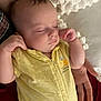 Alvarro a rejoint le concours — aidez-le/la à gagner de superbes lots ! baby, blanket, child, closeup, comfort, cozy, cute, fingernails, hand, human, infant, nap, peaceful, person, portrait, resting, skin, sleeping, soft_texture, yellow_onesie