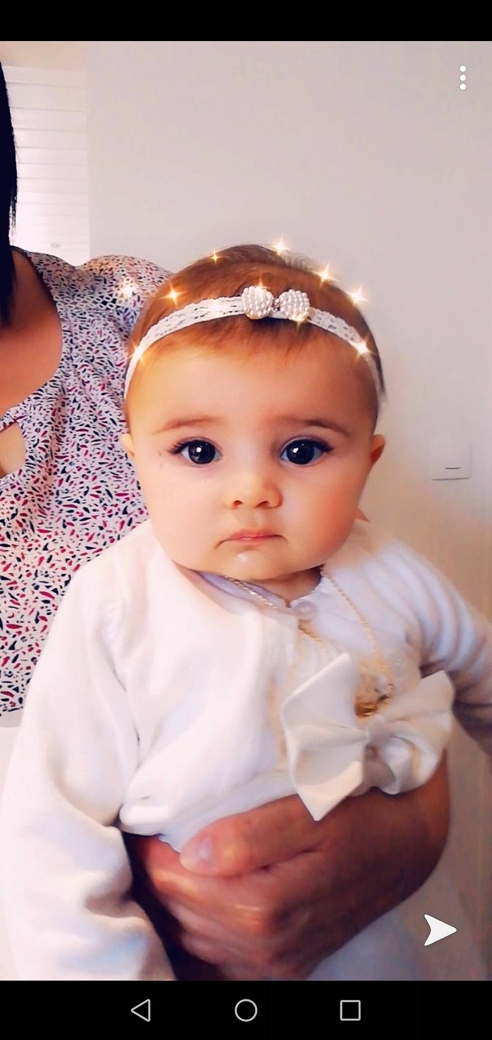 Naelle participe au concours pour gagner de l'argent avec cette photo : baby, baby_toddler_clothing, cheek, child, fashion_accessory, hair_accessory, headband, headgear, headpiece, person, skin, toddler