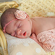 Rose participe au concours pour gagner de l'argent avec cette photo : baby, blanket, closeup, cozy, cute, delicate, flower, headband, indoors, infant, newborn, peaceful, pillow, pink_lace, portrait, resting, sleep, sleeping, soft_texture, warm_lighting