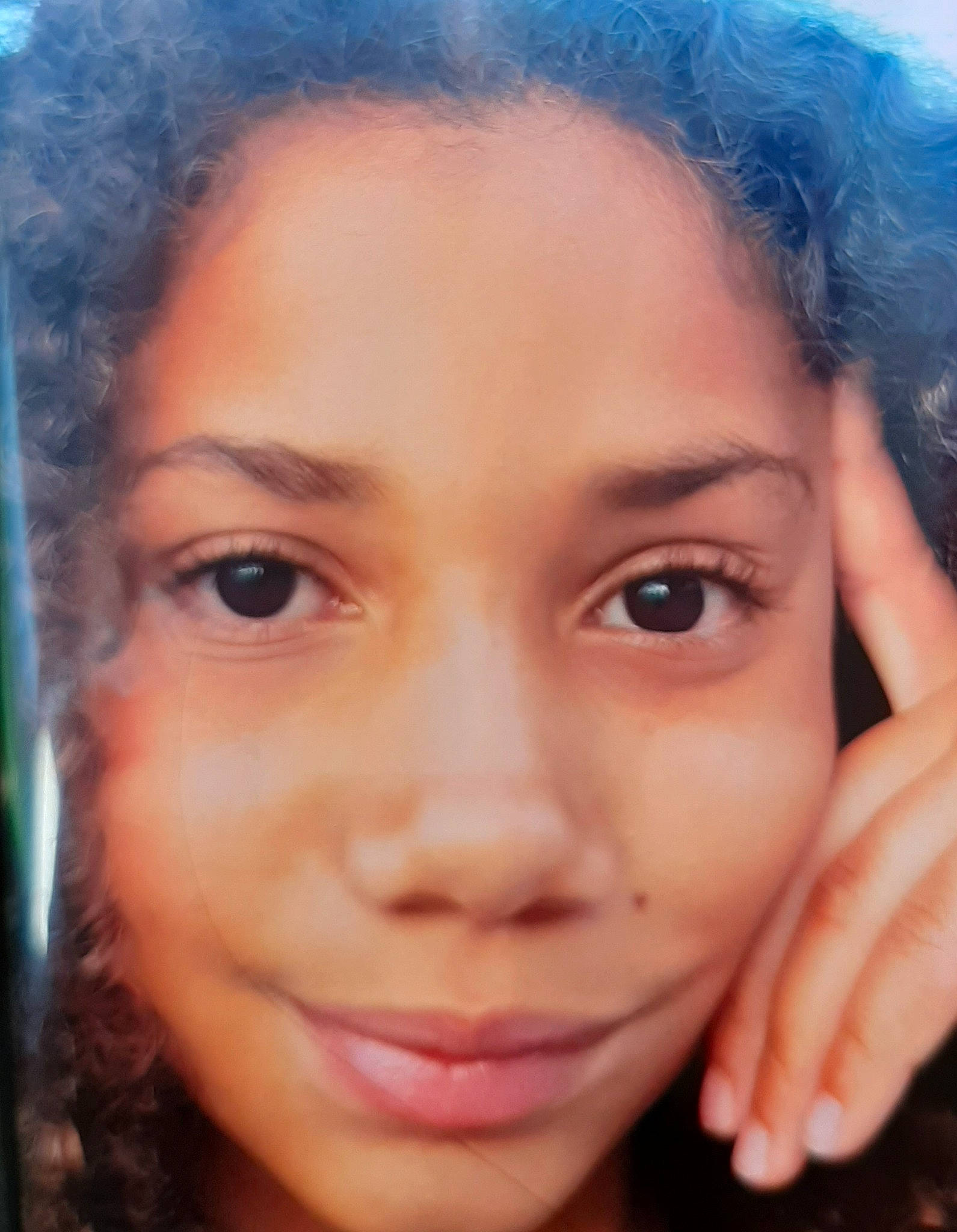 Ciara participe au concours pour gagner de l'argent avec cette photo : beauty, black_hair, cheek, chin, close_up, cool, eye, eyebrow, face, forehead, hair, hairstyle, head, human, jaw, joy, lip, nose, person, selfie