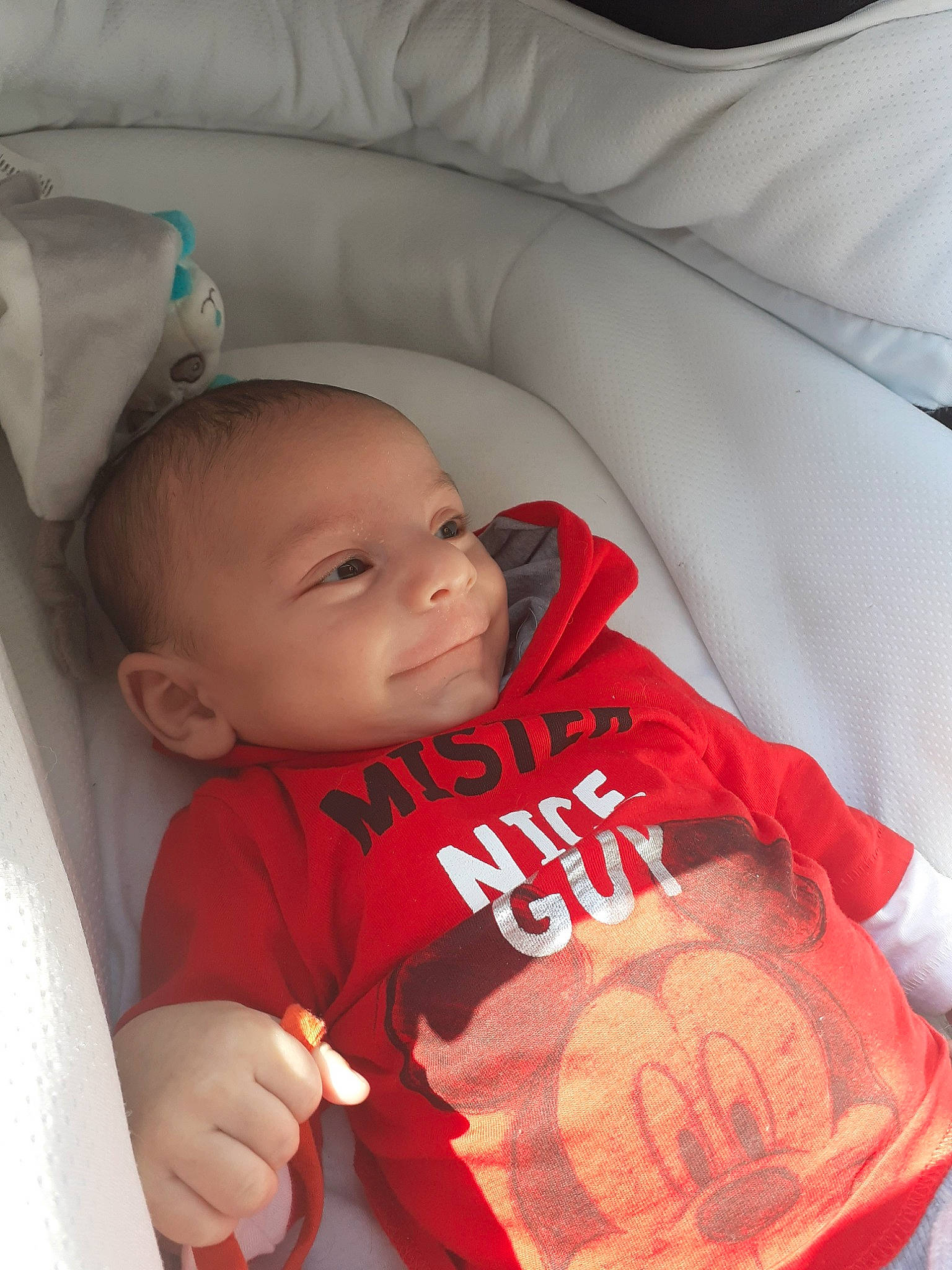 Gaëtan participe au concours pour gagner de l'argent avec cette photo : baby, baby_products, cheek, child, person, product, skin, toddler