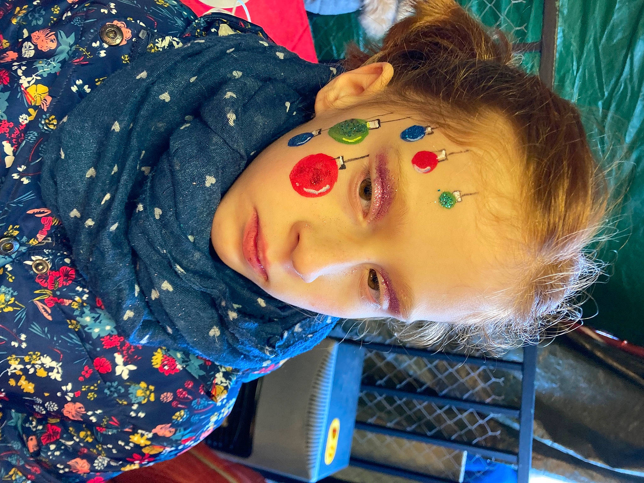 Chloe participe au concours pour gagner de l'argent avec cette photo : beauty, cheek, child, chin, cool, electric_blue, eyelash, eyewear, fun, happy, headgear, leisure, lip, mouth, nose, pattern, person, smile, street_fashion, sunglasses