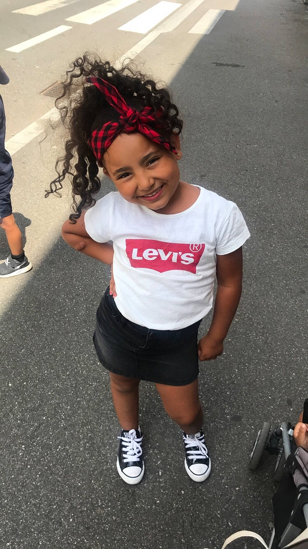 Sheryne participe au concours pour gagner de l'argent avec cette photo : cap, child, day, fashion_accessory, footwear, fun, girl, hairstyle, headgear, human_body, joint, joy, person, pink, race, recreation, red, shoe, shoulder, snapshot