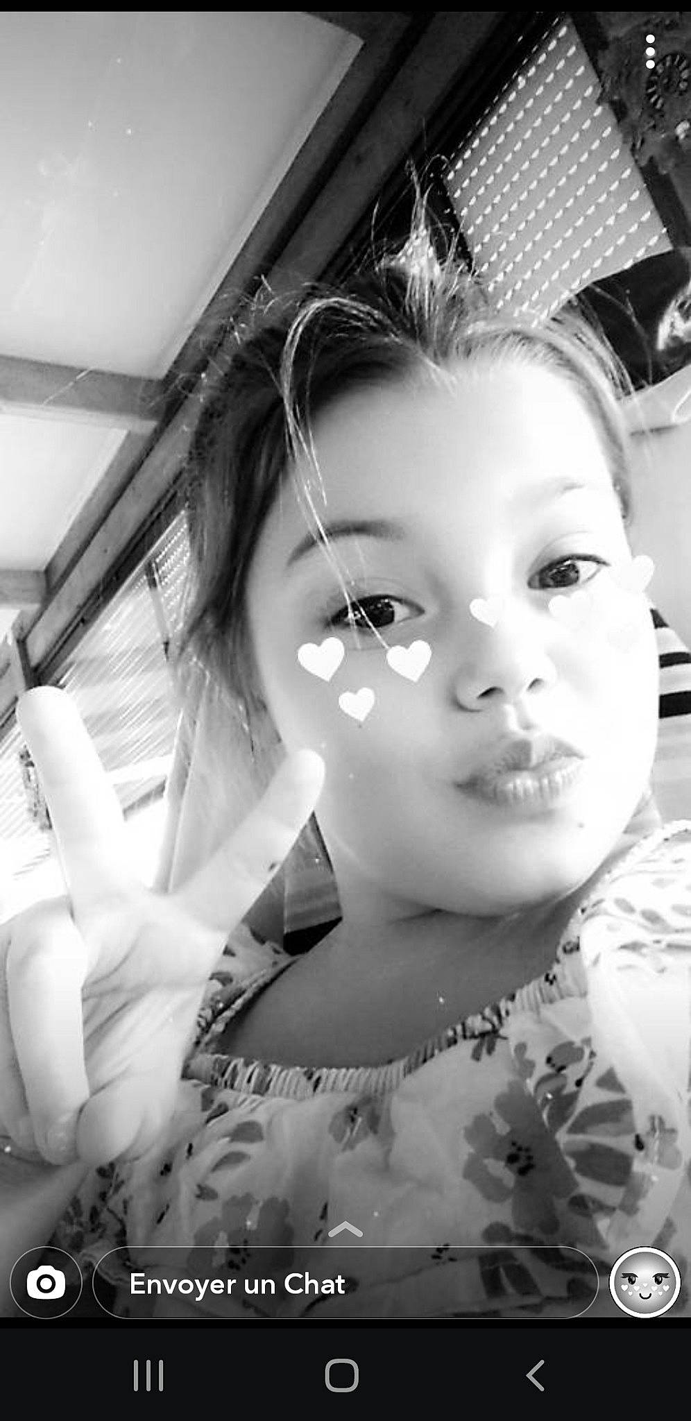 Manon a rejoint le concours — aidez-le/la à gagner de superbes lots ! beauty, black, black_and_white, child, eye, eyebrow, eyelash, face, forehead, head, lip, monochrome, monochrome_photography, nose, person, photograph, photography, portrait_photography, smile, snapshot