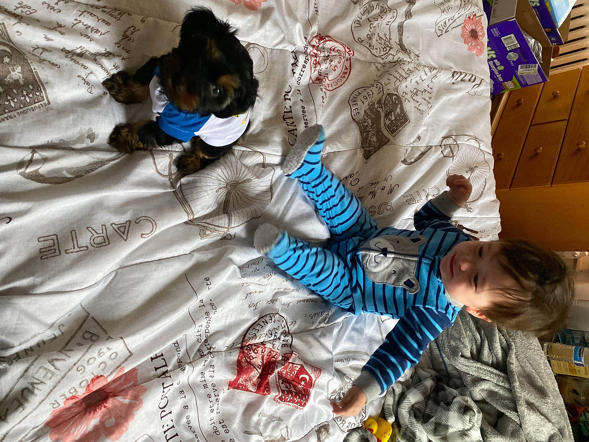 Coco Smith is registered to the contest to win money with this photo: child, textile, world