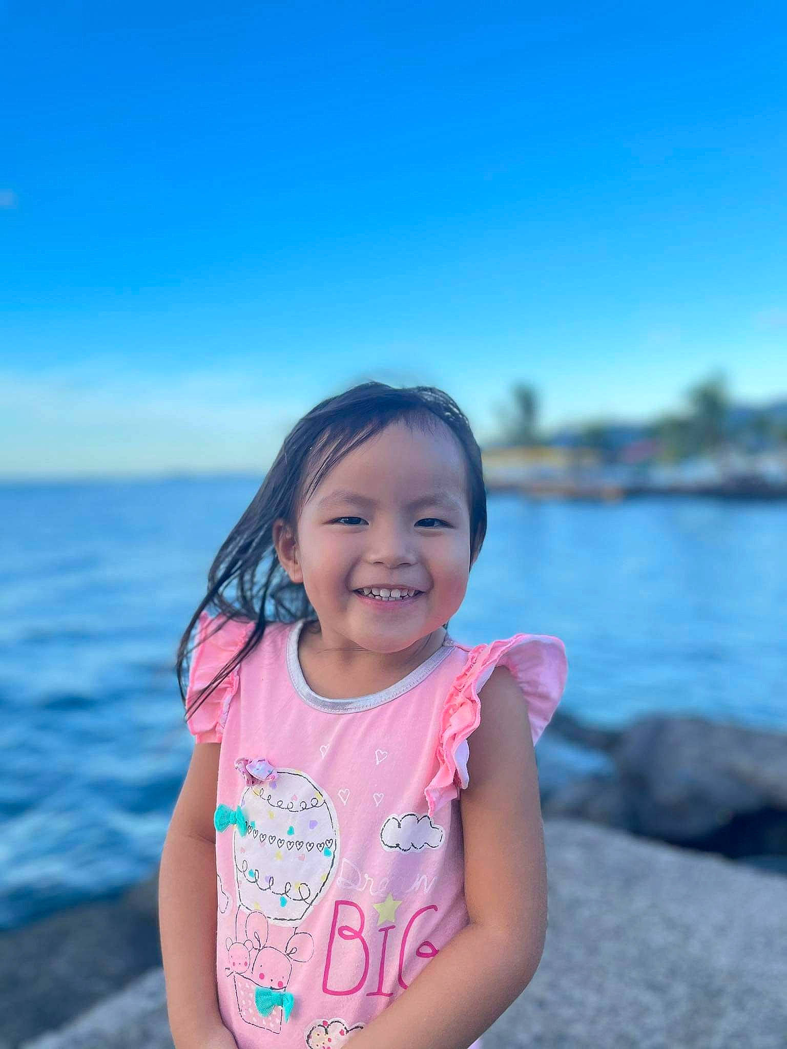 Riley participe au concours pour gagner de l'argent avec cette photo : baby_toddler_clothing, beauty, child, cloud, electric_blue, eye, flash_photography, fun, happy, horizon, joy, lake, leisure, morning, people_in_nature, person, skin, sky, smile, toddler