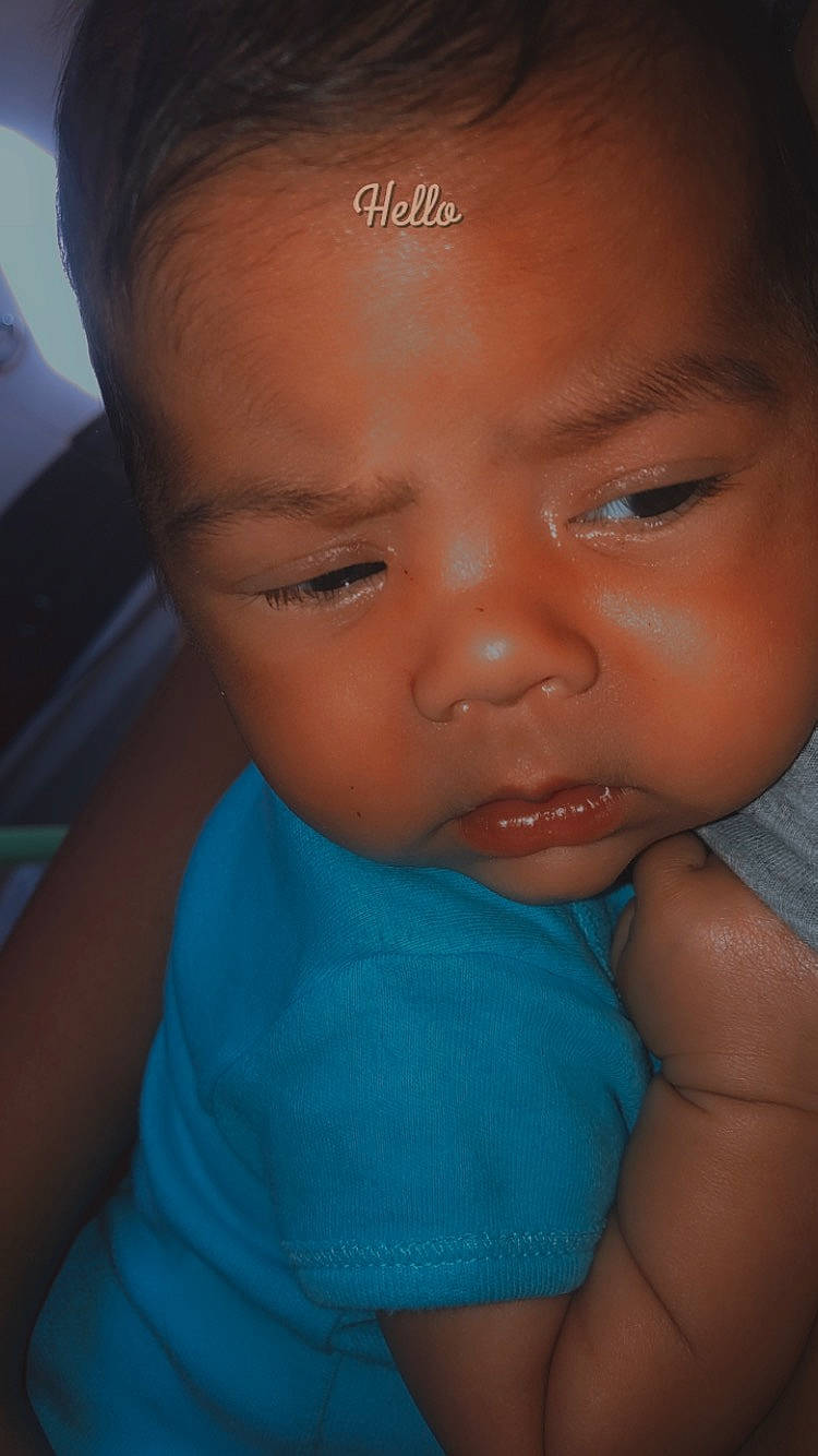 Lounis participe au concours pour gagner de l'argent avec cette photo : azure, baby, blue, cheek, ear, eyebrow, eyelash, flash_photography, forehead, gesture, happy, human_body, iris, lip, mouth, muscle, neck, nose, person, skin