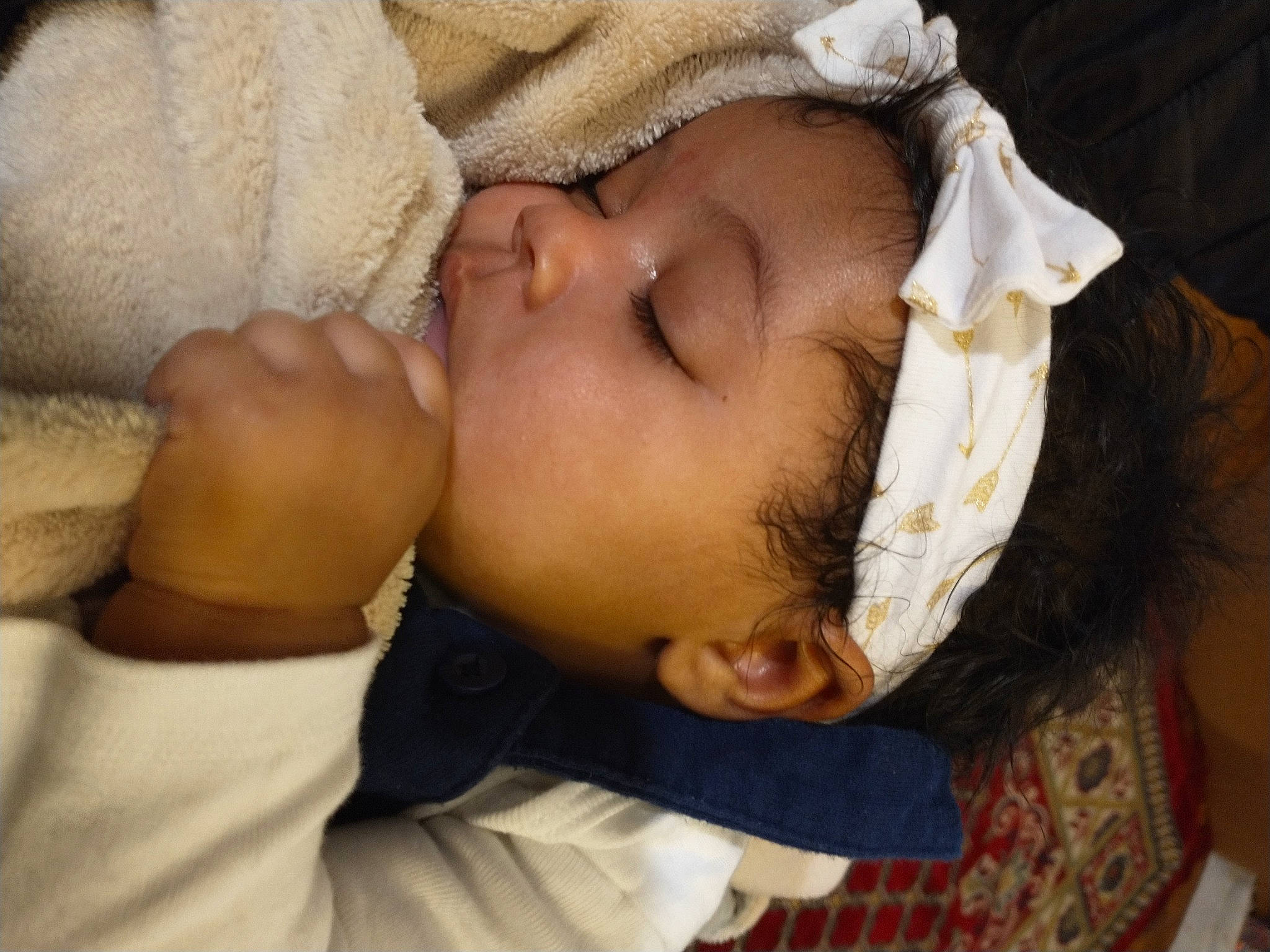 Zyla is registered to the contest to win money with this photo: abdomen, baby, baby_sleeping, baby_toddler_clothing, bedtime, cheek, child, comfort, eye, eyelash, fur, happy, human_body, lip, nap, nose, person, portrait_photography, skin, textile