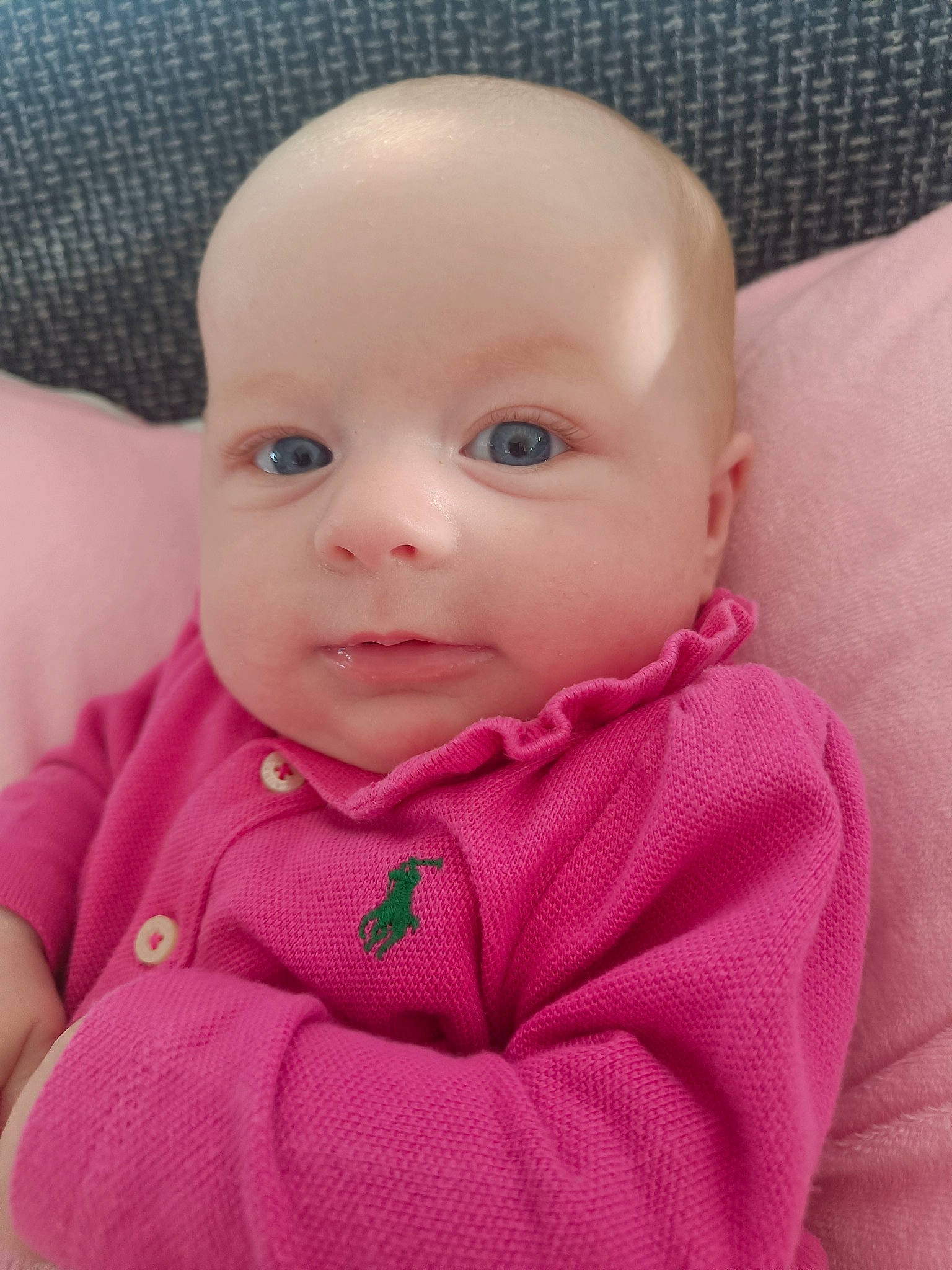 Elena participe au concours pour gagner de l'argent avec cette photo : baby, baby_toddler_clothing, cheek, child, chin, collar, comfort, eyebrow, eyelash, happy, iris, lip, magenta, mouth, nose, person, pink, skin, sleeve, textile