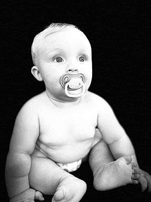 Graysen is registered to the contest to win money with this photo: abdomen, baby, baby_products, barechested, cheek, chest, child, ear, finger, flesh, joint, muscle, neck, organ, person, skin, stomach, surprise, thumb, toddler