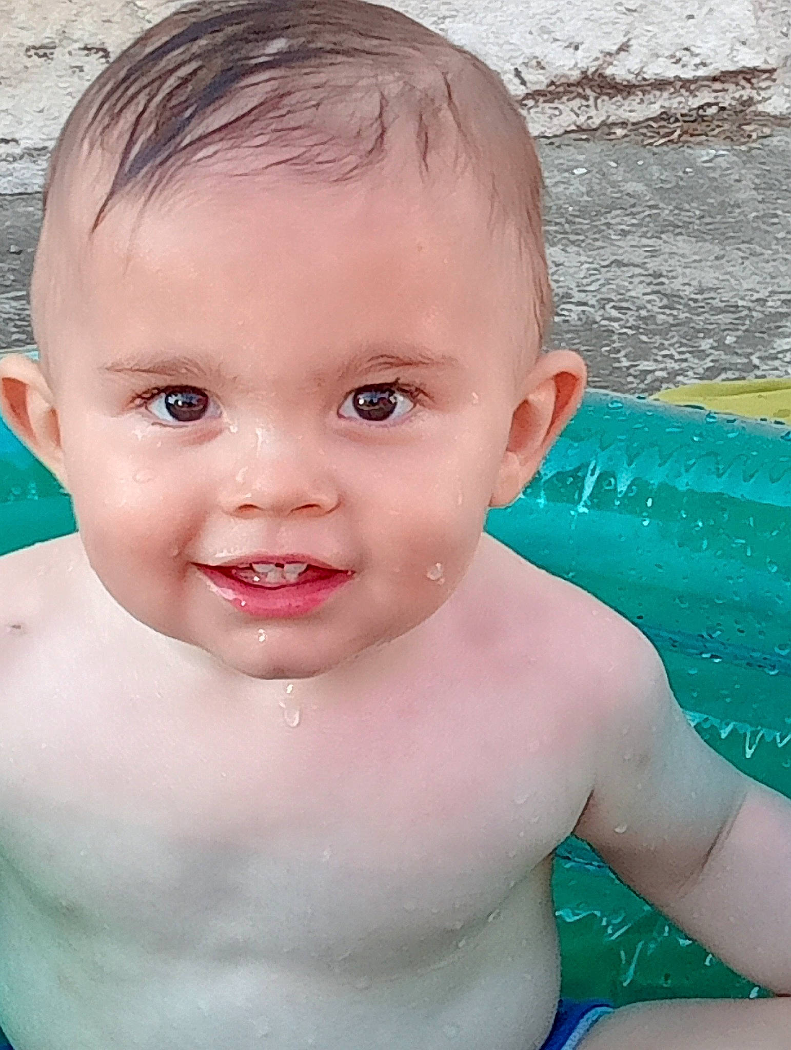 Gino a rejoint le concours — aidez-le/la à gagner de superbes lots ! azure, cheek, chest, chin, eye, eyebrow, eyelash, face, facial_expression, fun, happy, head, human_body, iris, joy, lip, muscle, nose, person, skin