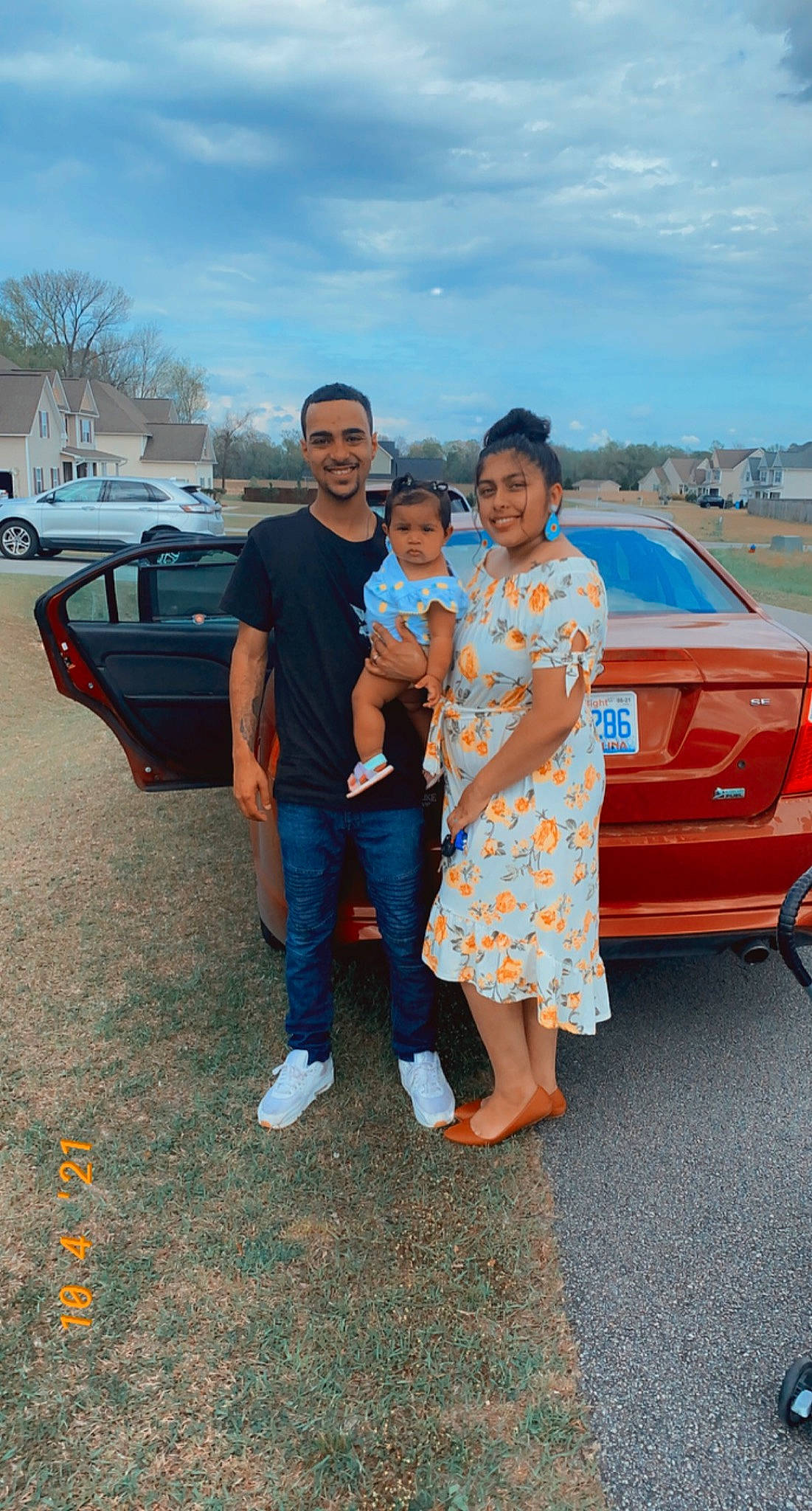 Elena is registered to the contest to win money with this photo: automotive_design, automotive_exterior, automotive_lighting, bumper, car, cloud, event, family_car, fun, happy, joy, land_vehicle, leisure, motor_vehicle, person, sky, smile, tire, travel, vehicle