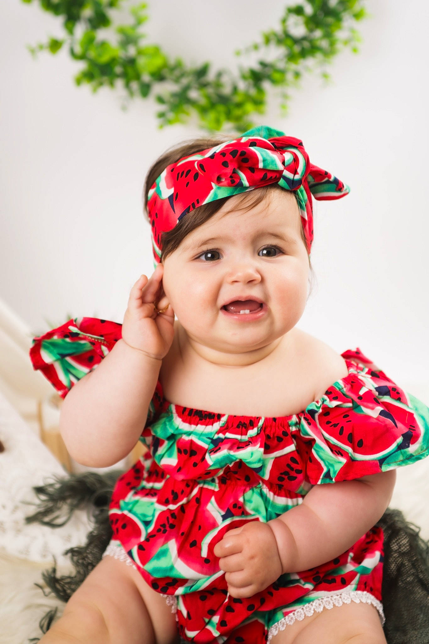 Anais is registered to the contest to win money with this photo: baby, baby_toddler_clothing, cap, child, costume_hat, day_dress, dress, face, fun, grass, happy, headgear, headwear, joy, lip, outerwear, pattern, person, pink, skin