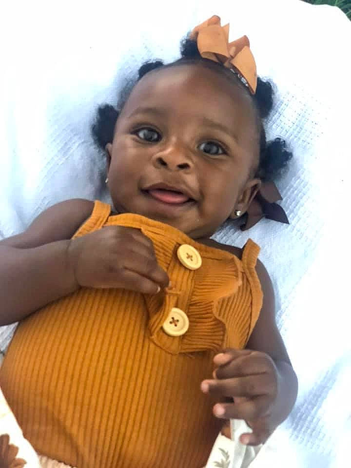 Desiree is registered to the contest to win money with this photo: baby, cheek, child, forehead, person, smile, toddler