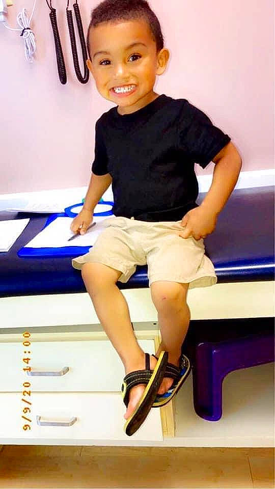 Alexander is registered to the contest to win money with this photo: cool, electric_blue, face, fashion, flash_photography, hair, happy, human_leg, joint, joy, knee, leg, leisure, person, photograph, shorts, skin, sleeve, smile, standing