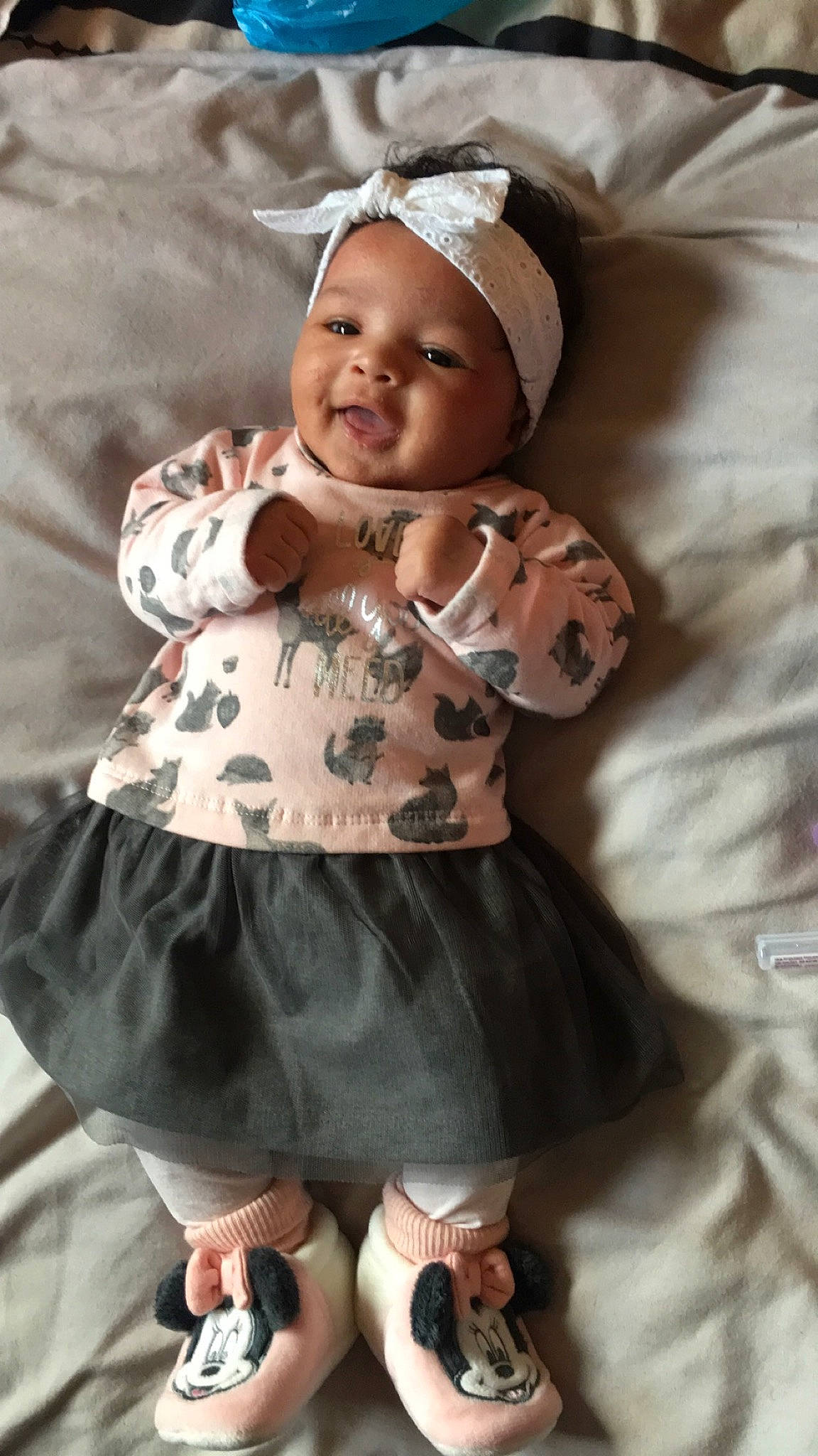 Joyce a rejoint le concours — aidez-le/la à gagner de superbes lots ! baby, child, costume, doll, fawn, person, smile, toddler