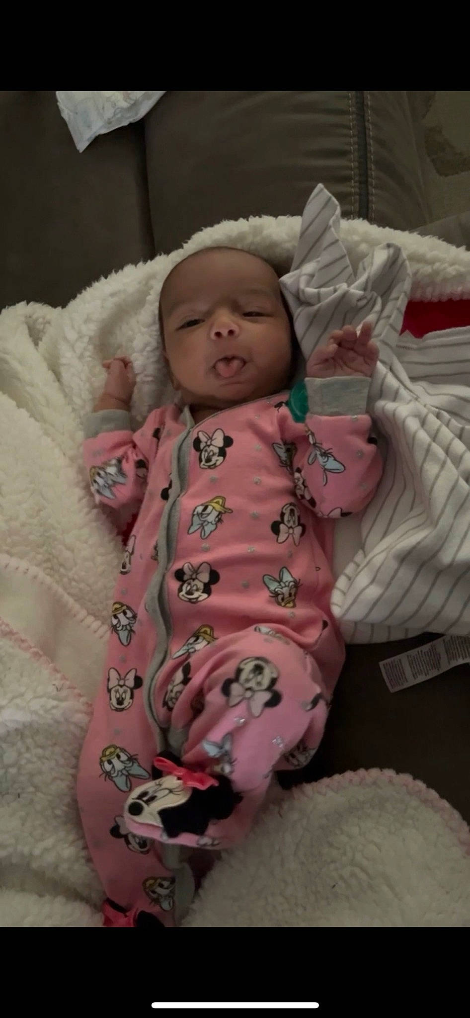 Alaïa is registered to the contest to win money with this photo: baby, baby_products, baby_safety, baby_sleeping, baby_toddler_clothing, bedding, bedtime, cheek, child, comfort, face, linens, pattern, person, pink, room, skin, sleep, sleeve, textile