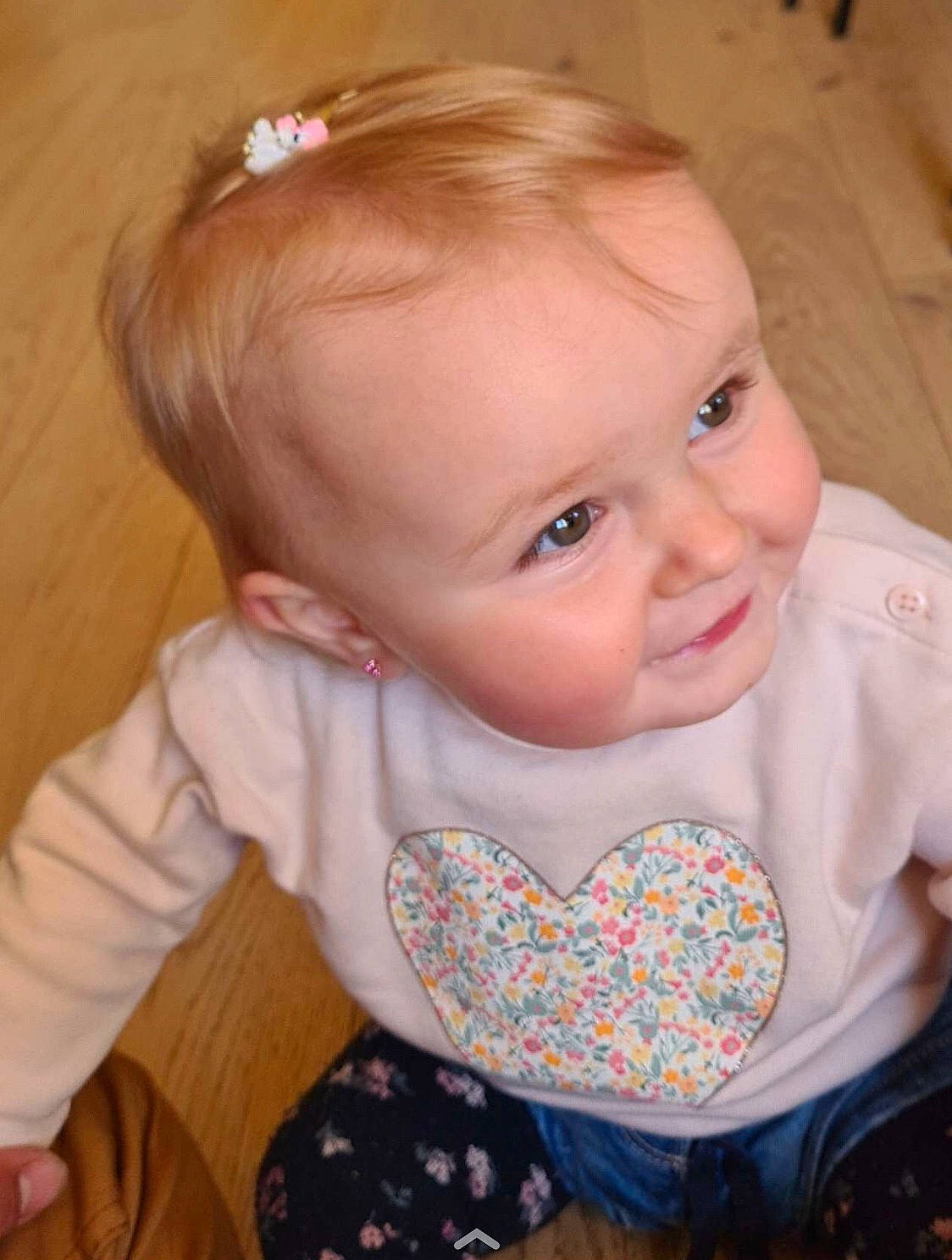 Emma participe au concours pour gagner de l'argent avec cette photo : baby_toddler_clothing, cheek, chin, dress, ear, eye, eyebrow, eyelash, hair, head, iris, lip, mouth, neck, nose, person, pink, product, skin, sleeve