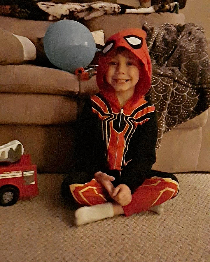 Cain is registered to the contest to win money with this photo: headwear, joy, person