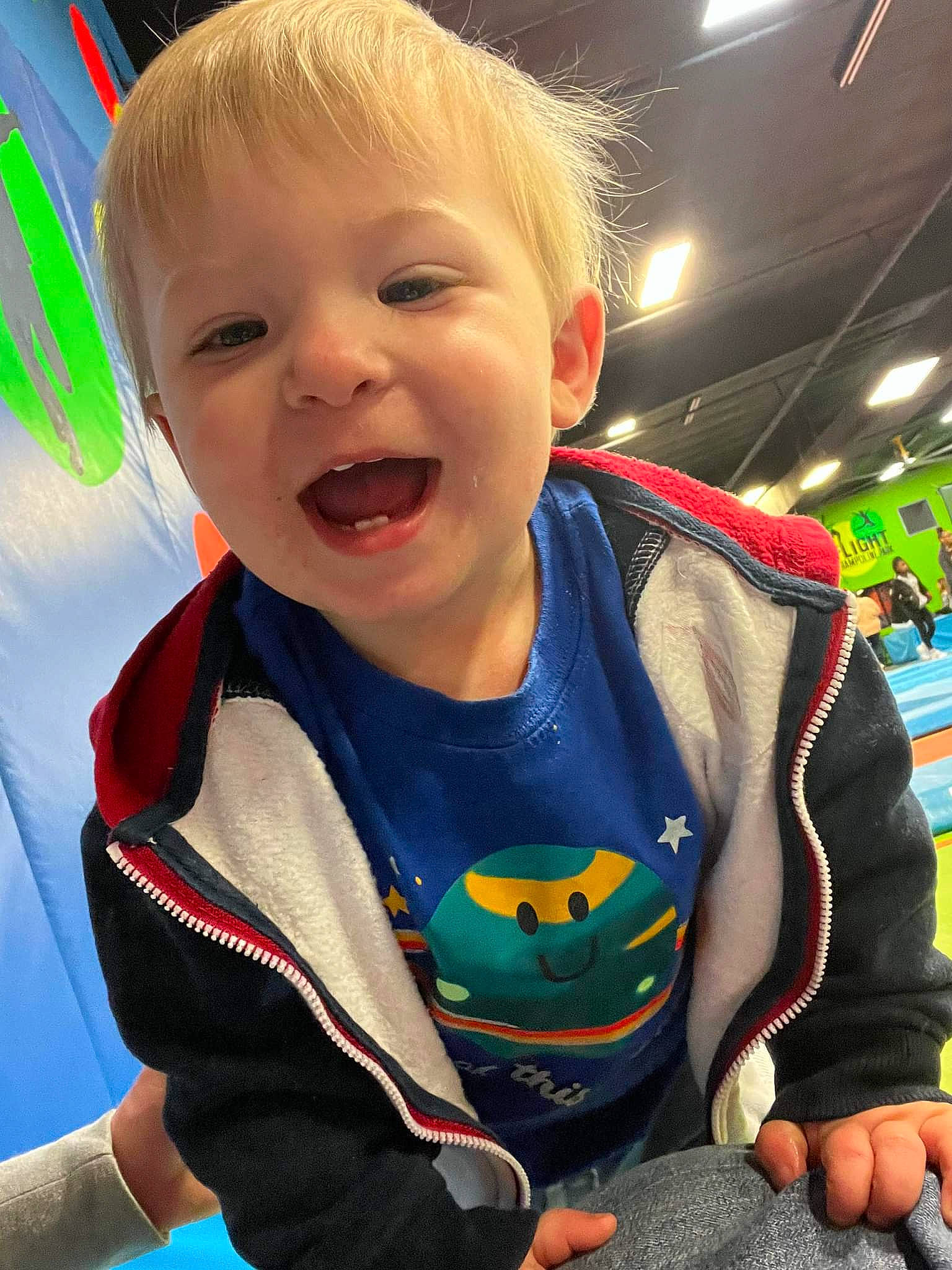 Cayson is registered to the contest to win money with this photo: baby, baby_toddler_clothing, cheek, child, cool, electric_blue, facial_expression, fun, hairstyle, happy, iris, leisure, mouth, nose, person, personal_protective_equipment, skin, sleeve, smile, t_shirt