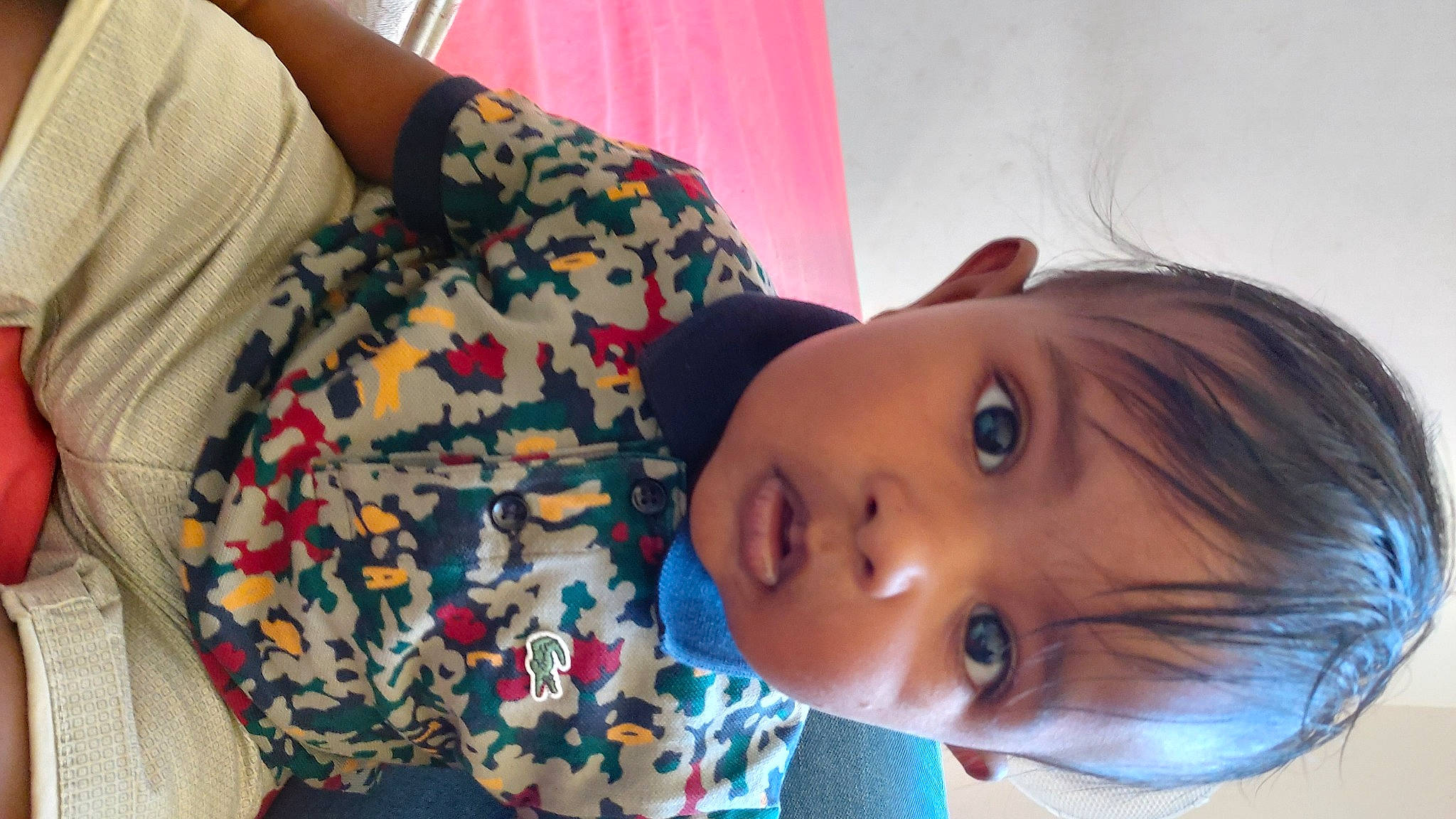 Janagan a rejoint le concours — aidez-le/la à gagner de superbes lots ! baby, black_hair, blond, cheek, comfort, eye, eyelash, happy, head, human_body, iris, lip, mouth, neck, nose, organ, person, skin, sleeve, smile