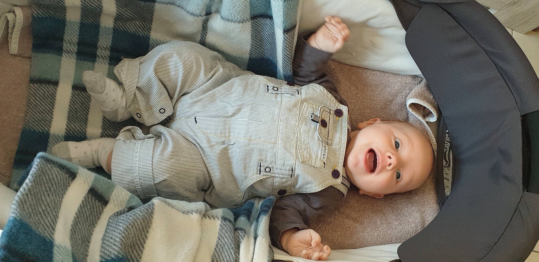 Matthys a rejoint le concours — aidez-le/la à gagner de superbes lots ! baby, child, person, toddler