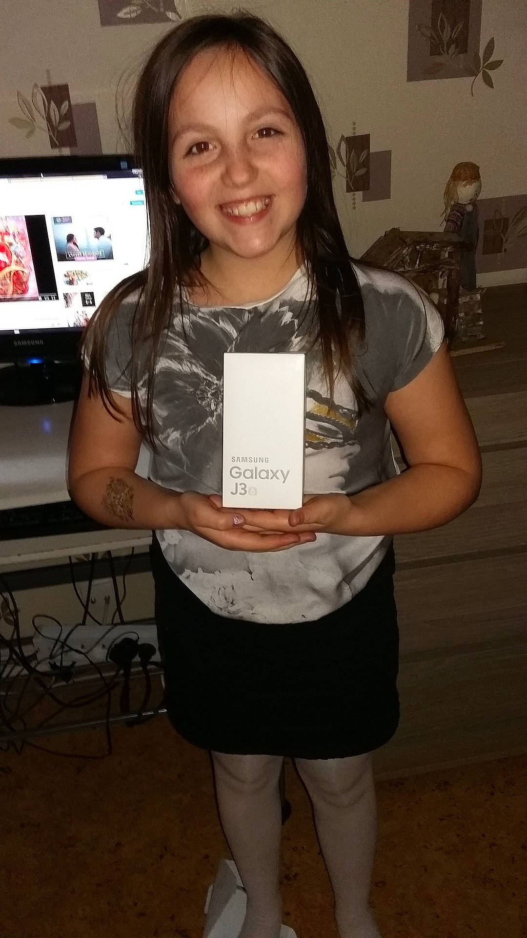 Lea participe au concours pour gagner de l'argent avec cette photo : joy, lady, person