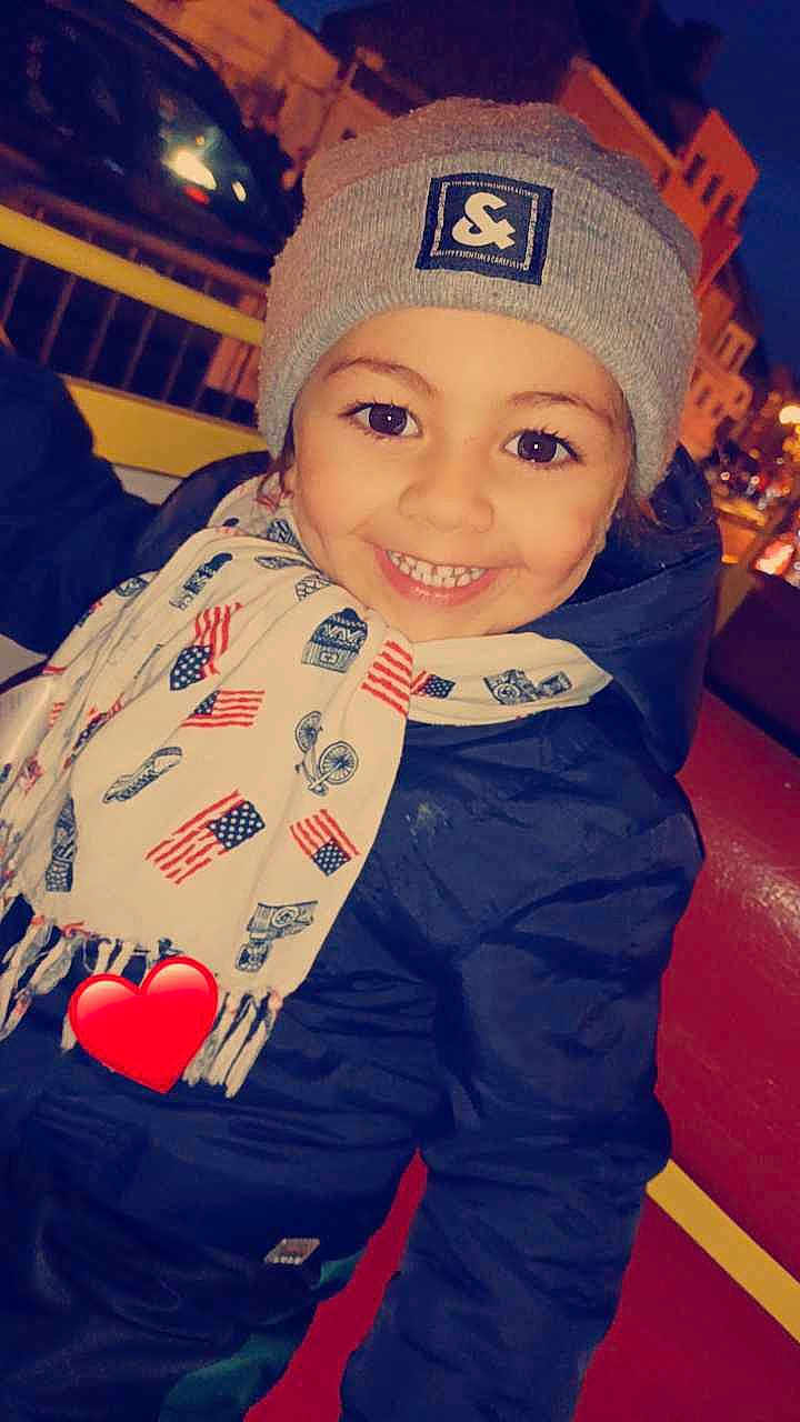 Yanis