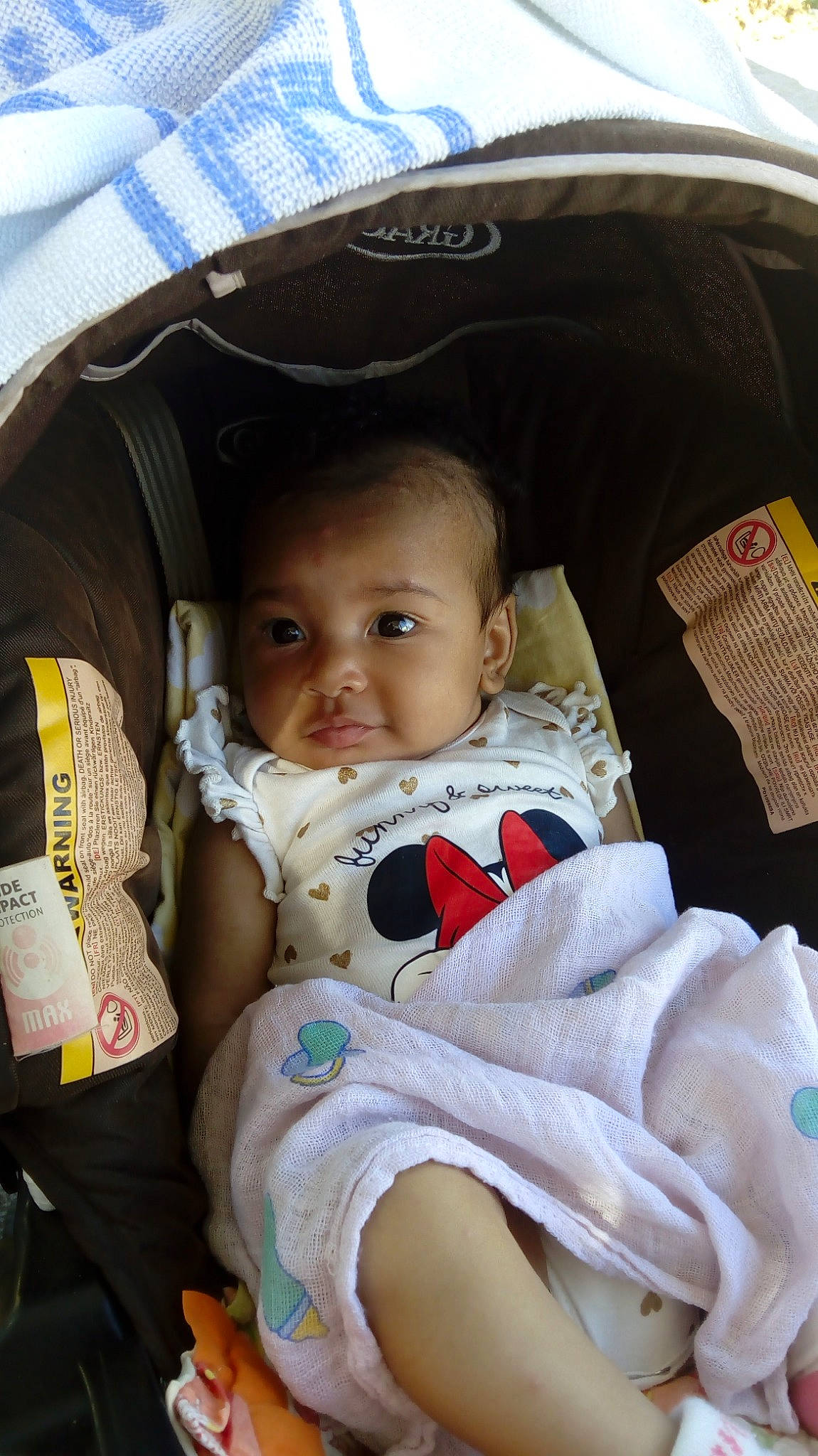 Kattleya a rejoint le concours — aidez-le/la à gagner de superbes lots ! baby_carriage, baby_products, car_seat, child, day, eye, infant, person, product, skin, toddler