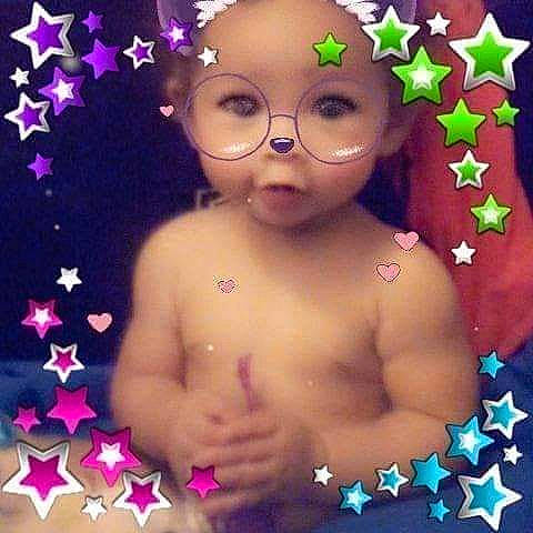 Jazz'Array is registered to the contest to win money with this photo: cheek, chest, eyebrow, eyelash, face, facial_expression, finger, hairstyle, happy, head, human, lip, mouth, muscle, nose, organ, people_in_nature, person, pink, skin