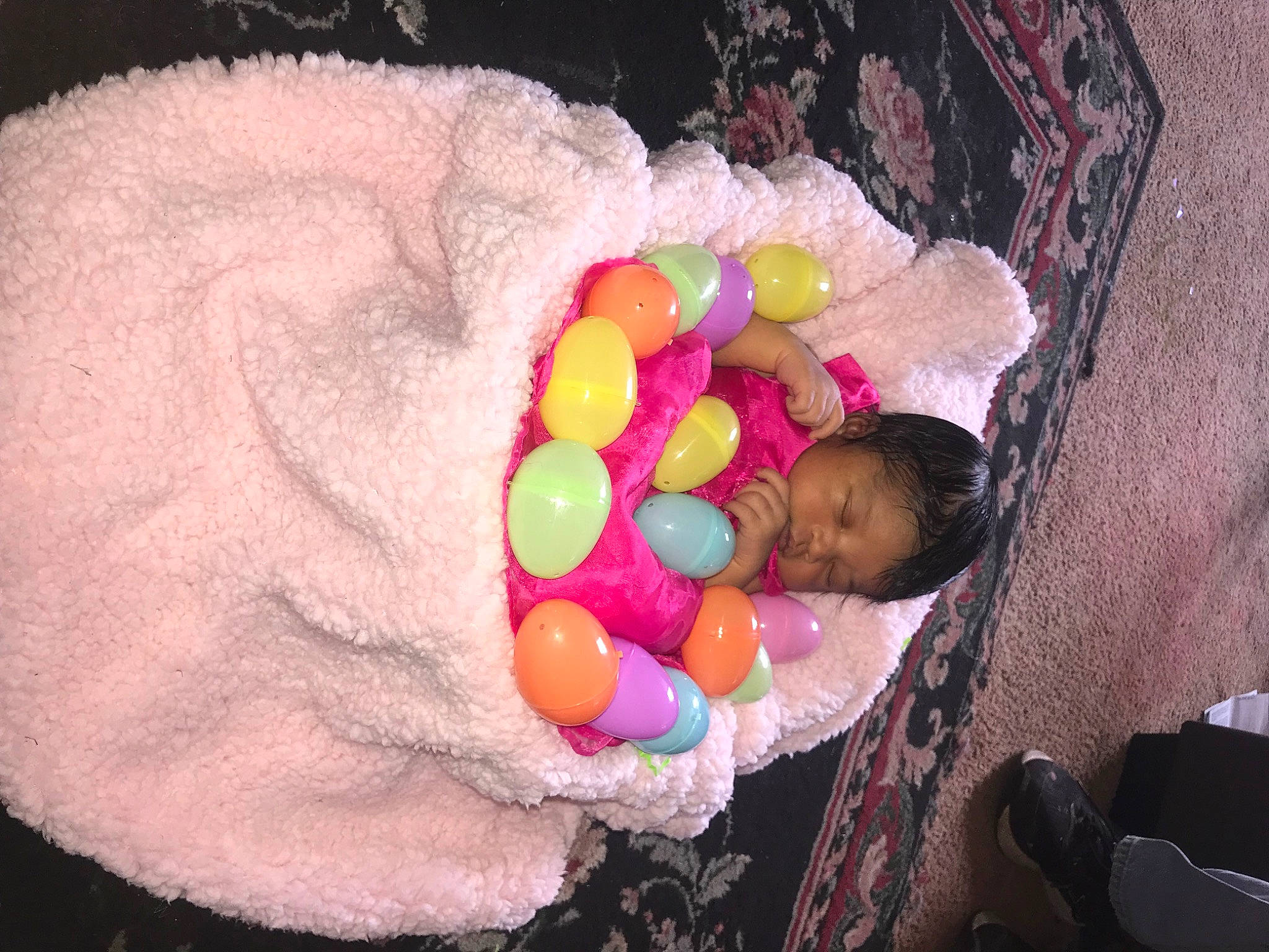 Zamiyah is registered to the contest to win money with this photo: child, comfort_food, event, fashion_accessory, food, fun, heart, ingredient, magenta, person, pink, plastic, rock, sweetness, textile, thread, toy, wool