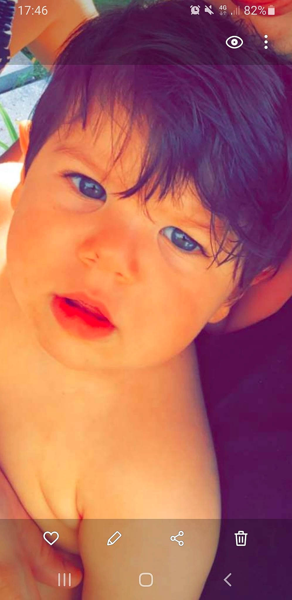 Hugo a rejoint le concours — aidez-le/la à gagner de superbes lots ! cheek, chin, cool, ear, eyebrow, eyelash, flash_photography, forehead, gesture, happy, human_body, iris, jaw, lip, mouth, neck, nose, person, skin, smile