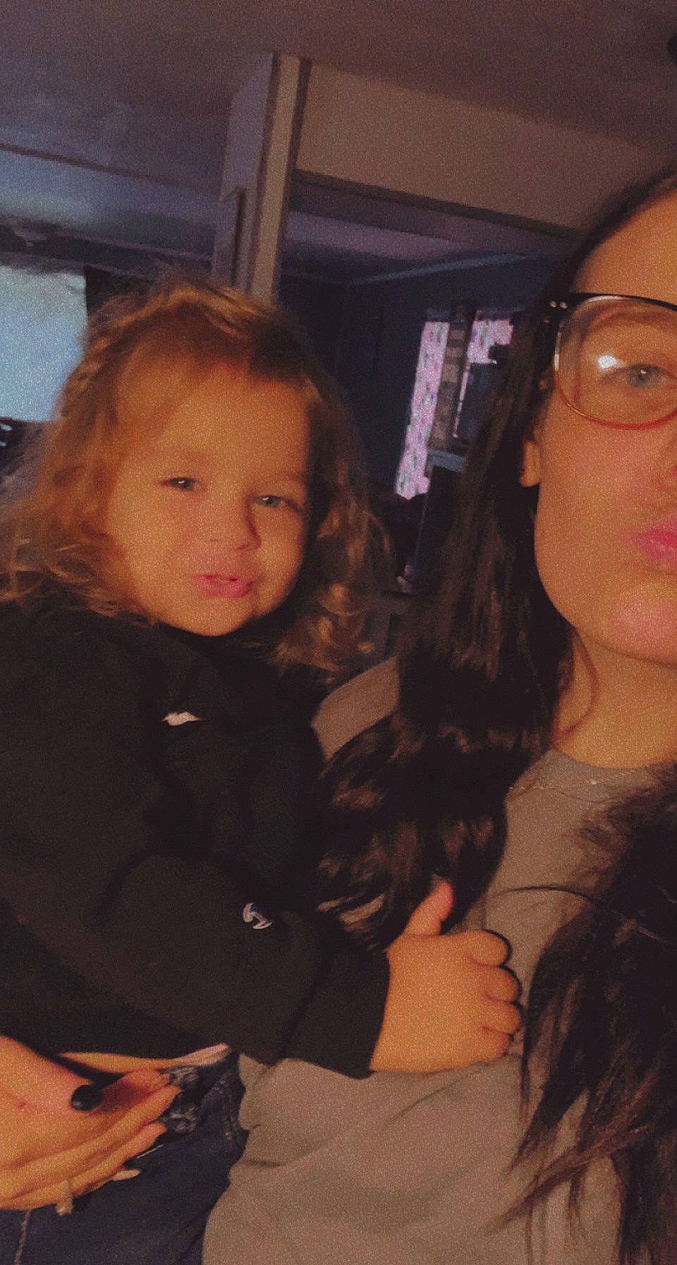 Peyton is registered to the contest to win money with this photo: cheek, chin, cool, ear, eyebrow, eyelash, facial_expression, forehead, gesture, glasses, hair, hairstyle, iris, lip, mouth, neck, nose, organ, person, skin