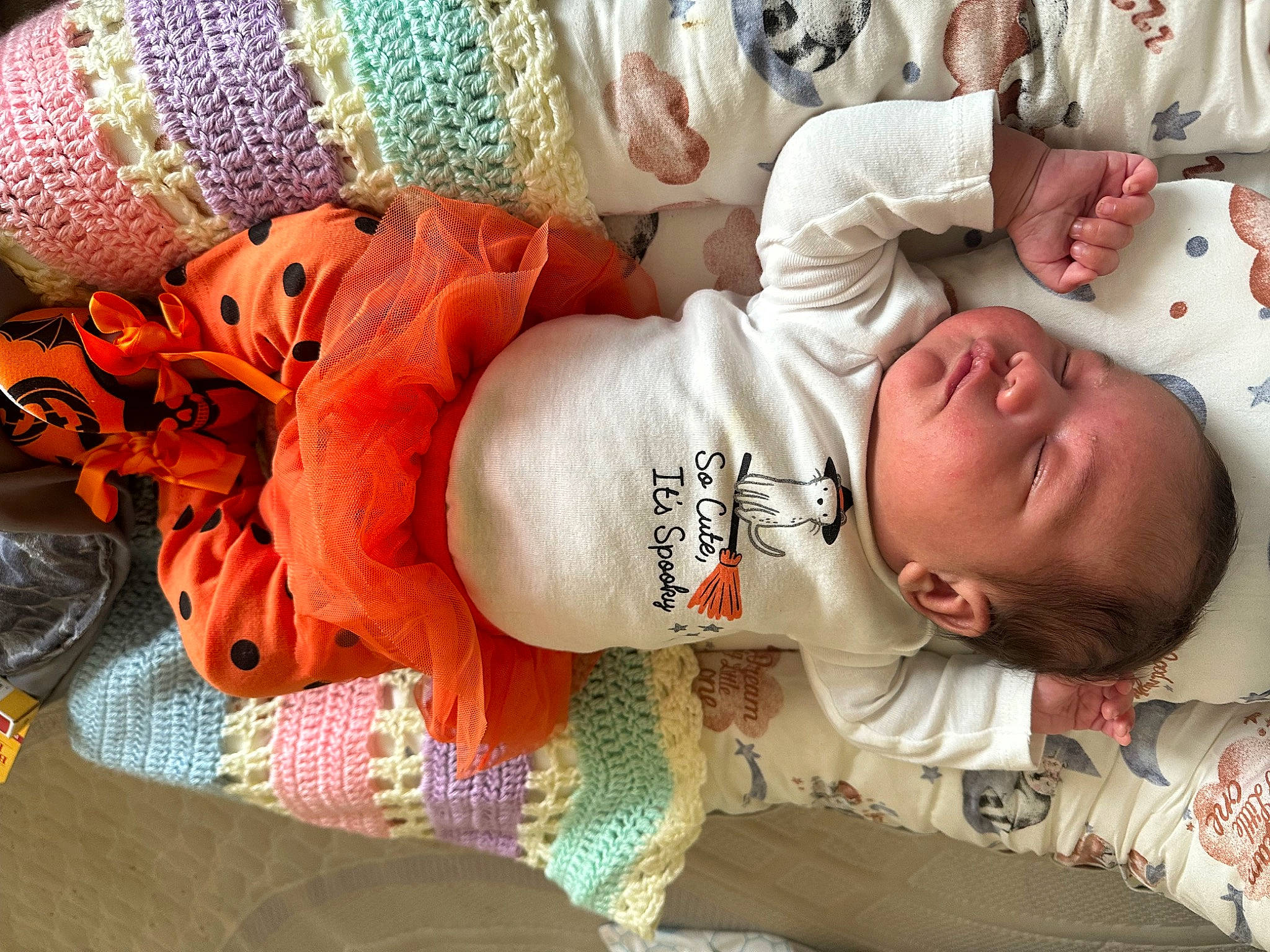 Zaneya is registered to the contest to win money with this photo: baby, baby_products, baby_safety, baby_sleeping, baby_toddler_clothing, bed_sheet, bedding, bedtime, child, comfort, happy, head, linens, nightwear, pattern, peach, person, room, sleeve, textile