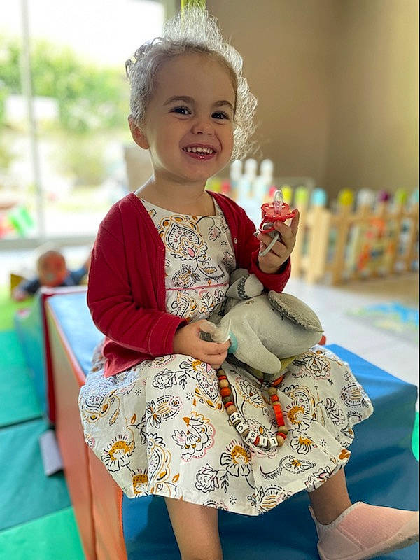 Manon a rejoint le concours — aidez-le/la à gagner de superbes lots ! arm, baby_toddler_clothing, beauty, child, dress, face, fashion_design, fun, hair, hairstyle, happy, joy, leisure, person, photograph, skin, sleeve, smile, snapshot, summer