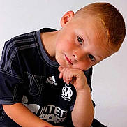 Cody participe au concours pour gagner de l'argent avec cette photo :