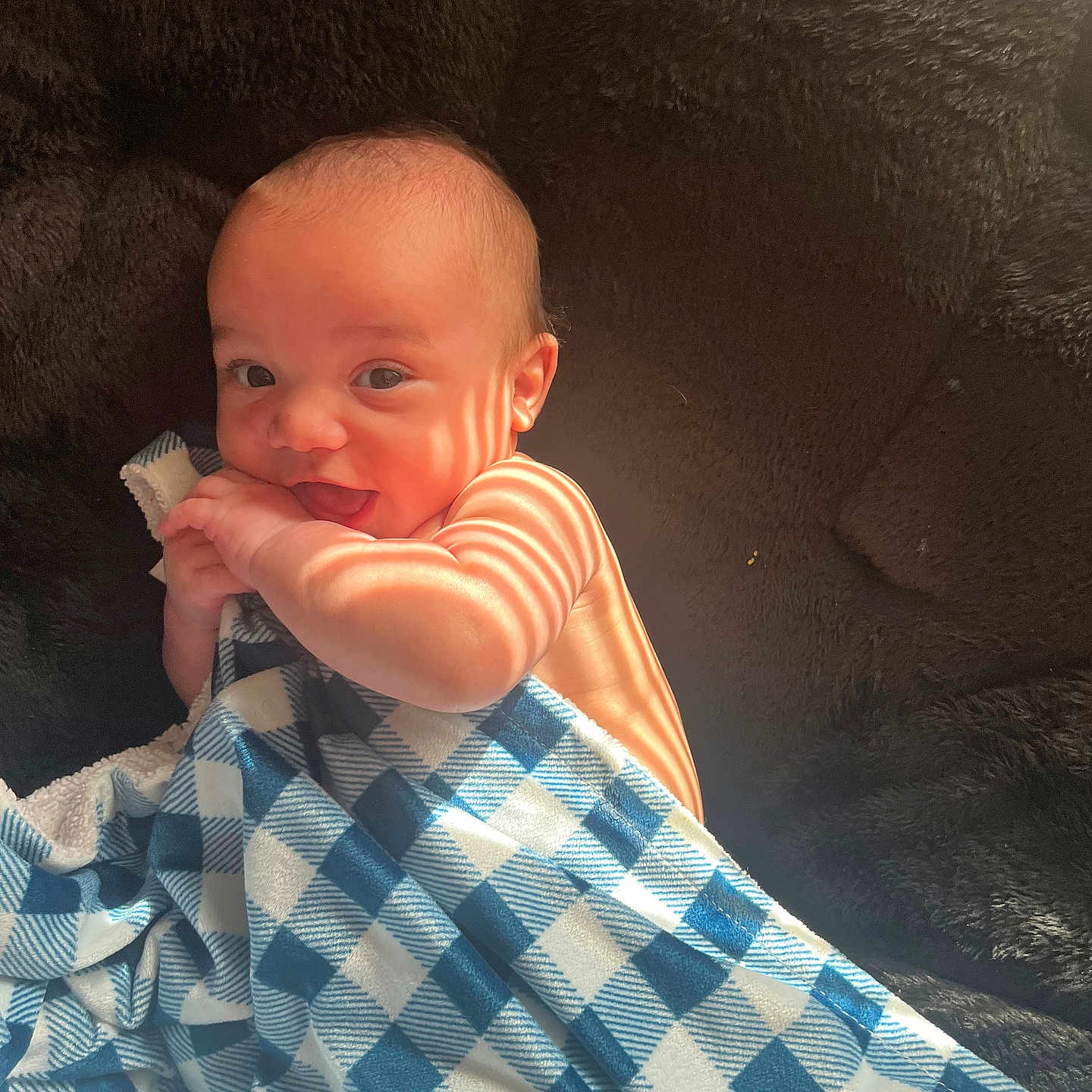 Xzyaire is registered to the contest to win money with this photo: baby, bed, blanket, bodypart, cutlery, face, finger, furniture, hand, happy, head, newborn, person, photography, portrait, quilt, sitting, smile, spoon, towel