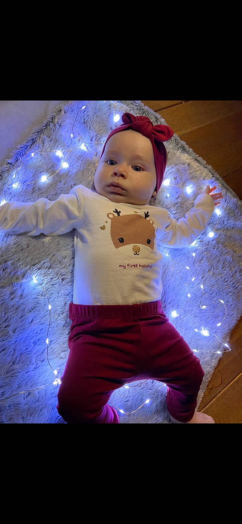 Aria a rejoint le concours — aidez-le/la à gagner de superbes lots ! child, christmas, christmas_decoration, christmas_eve, christmas_ornament, doll, electric_blue, entertainment, event, fictional_character, fun, happy, headwear, holiday, magenta, ornament, person, pink, purple, toy