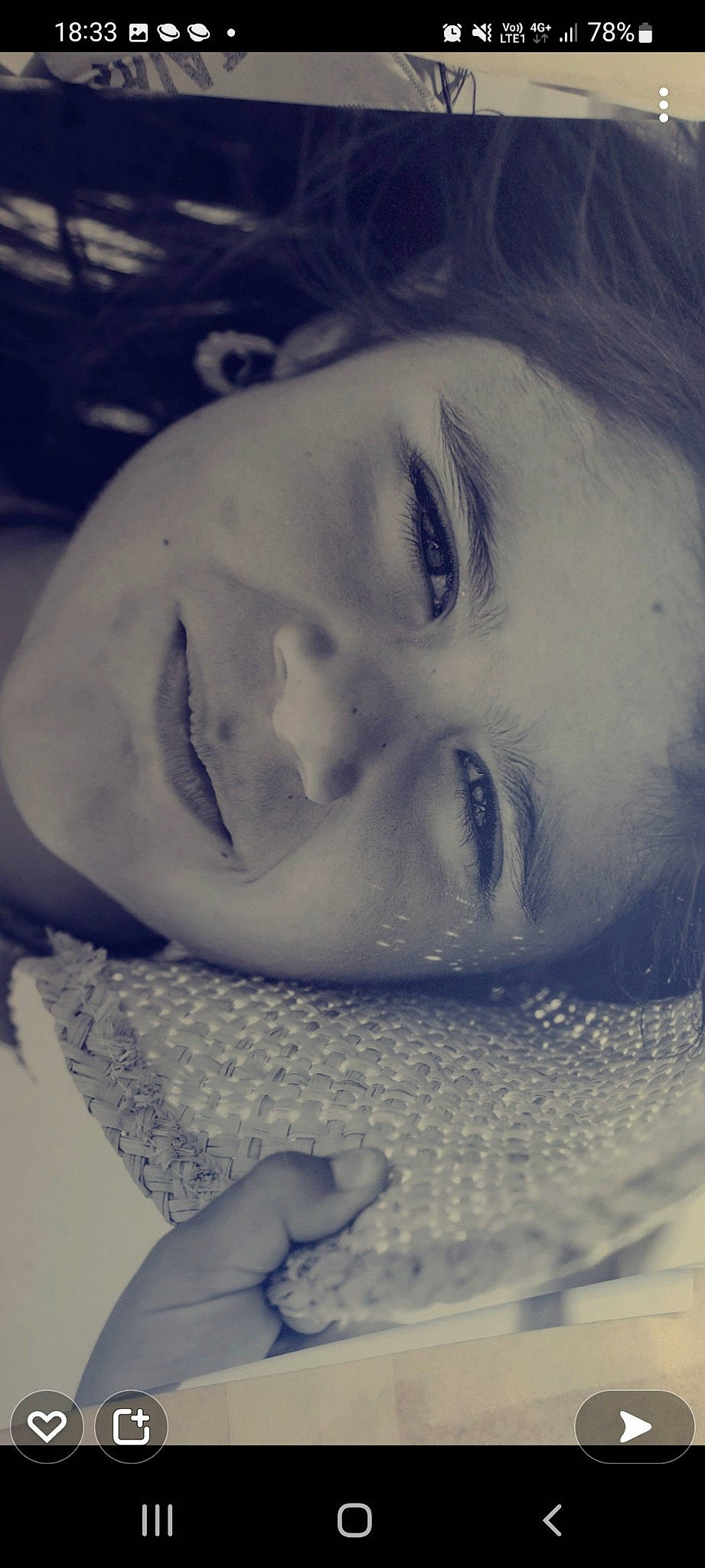 Rose participe au concours pour gagner de l'argent avec cette photo : chin, cloud, cool, eyebrow, eyelash, eyewear, flash_photography, gesture, happy, iris, jaw, lip, mouth, neck, nose, people_in_nature, person, skin, sky, tints_and_shades