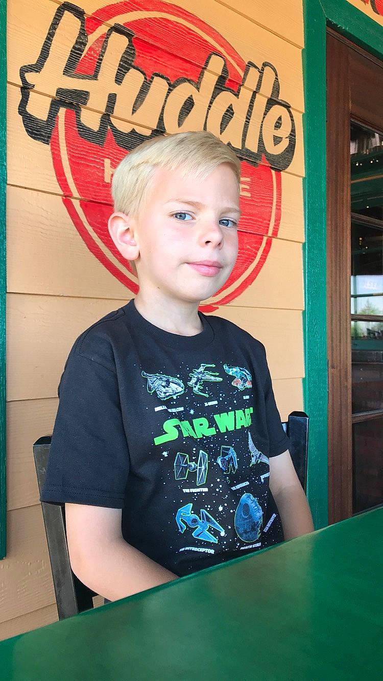 Dakota is registered to the contest to win money with this photo: boy, child, cool, day, fun, girl, person, product, smile, t_shirt, toddler