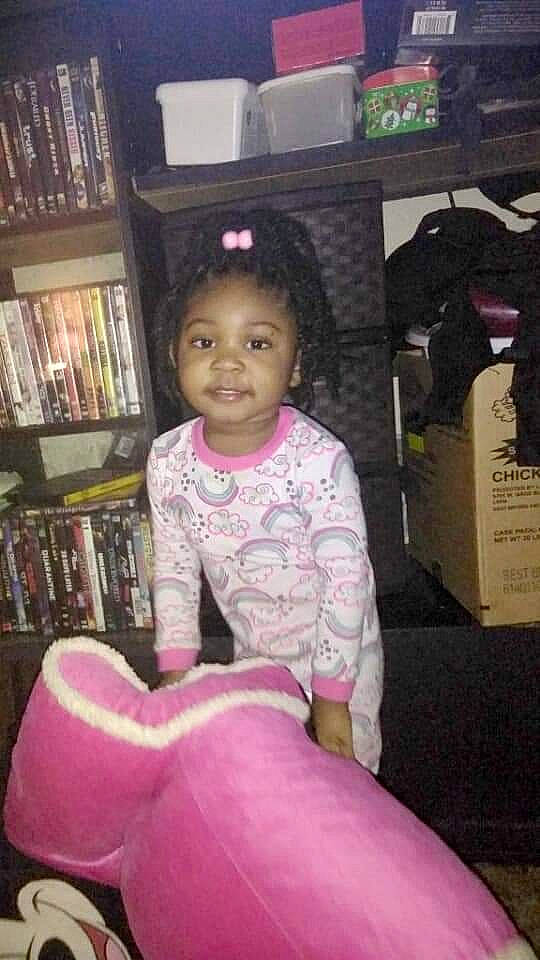 Ky'Asia is registered to the contest to win money with this photo: child, person, pink, sitting, toddler